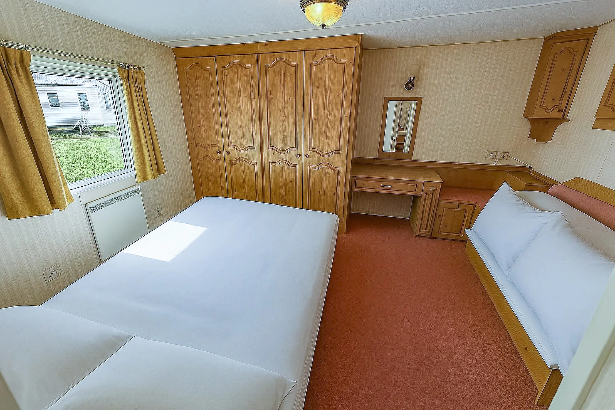 2002 ABI Lincolnshire Master Bedroom view two