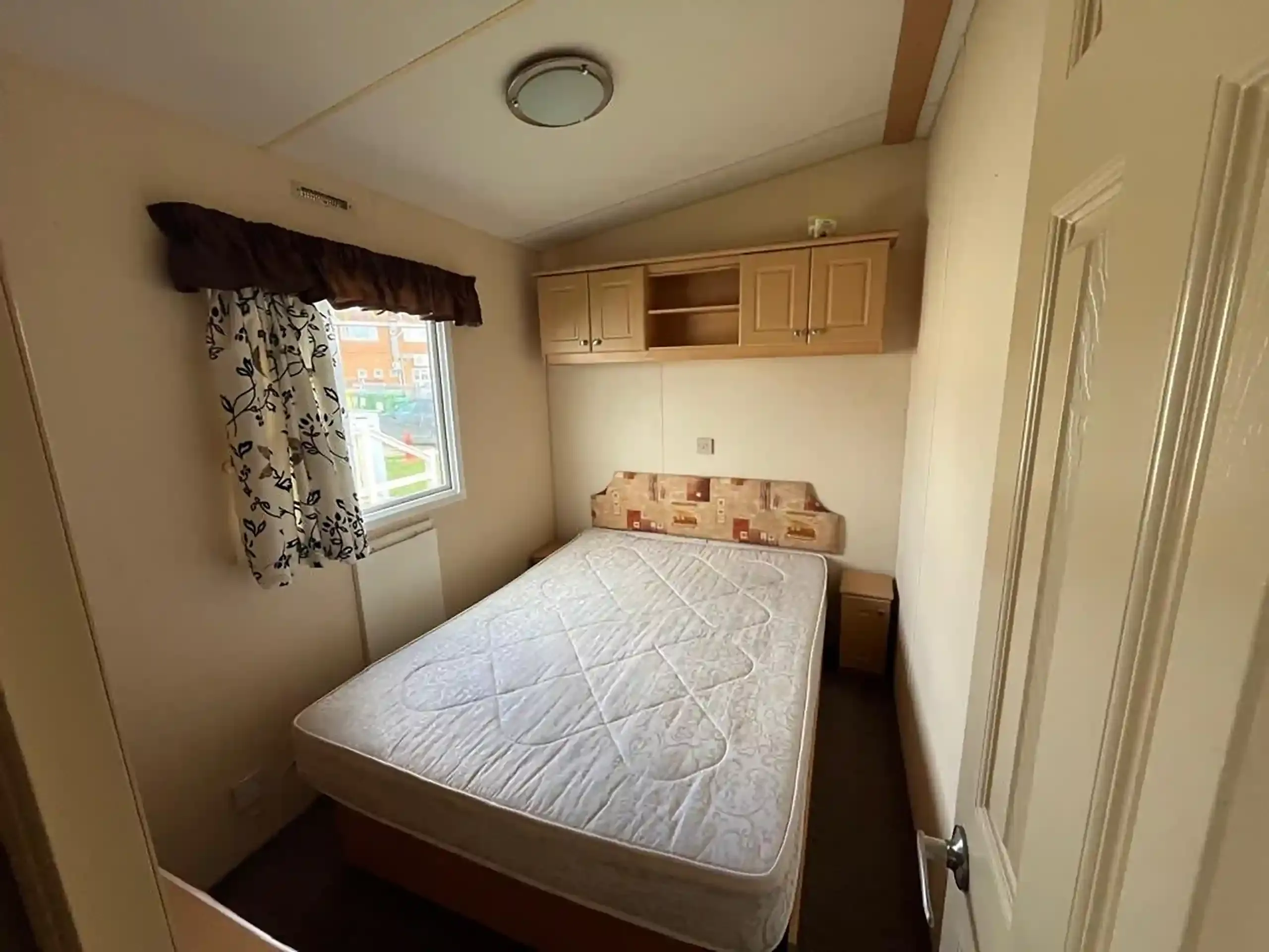 2007 ABI Focus 2 bed double room