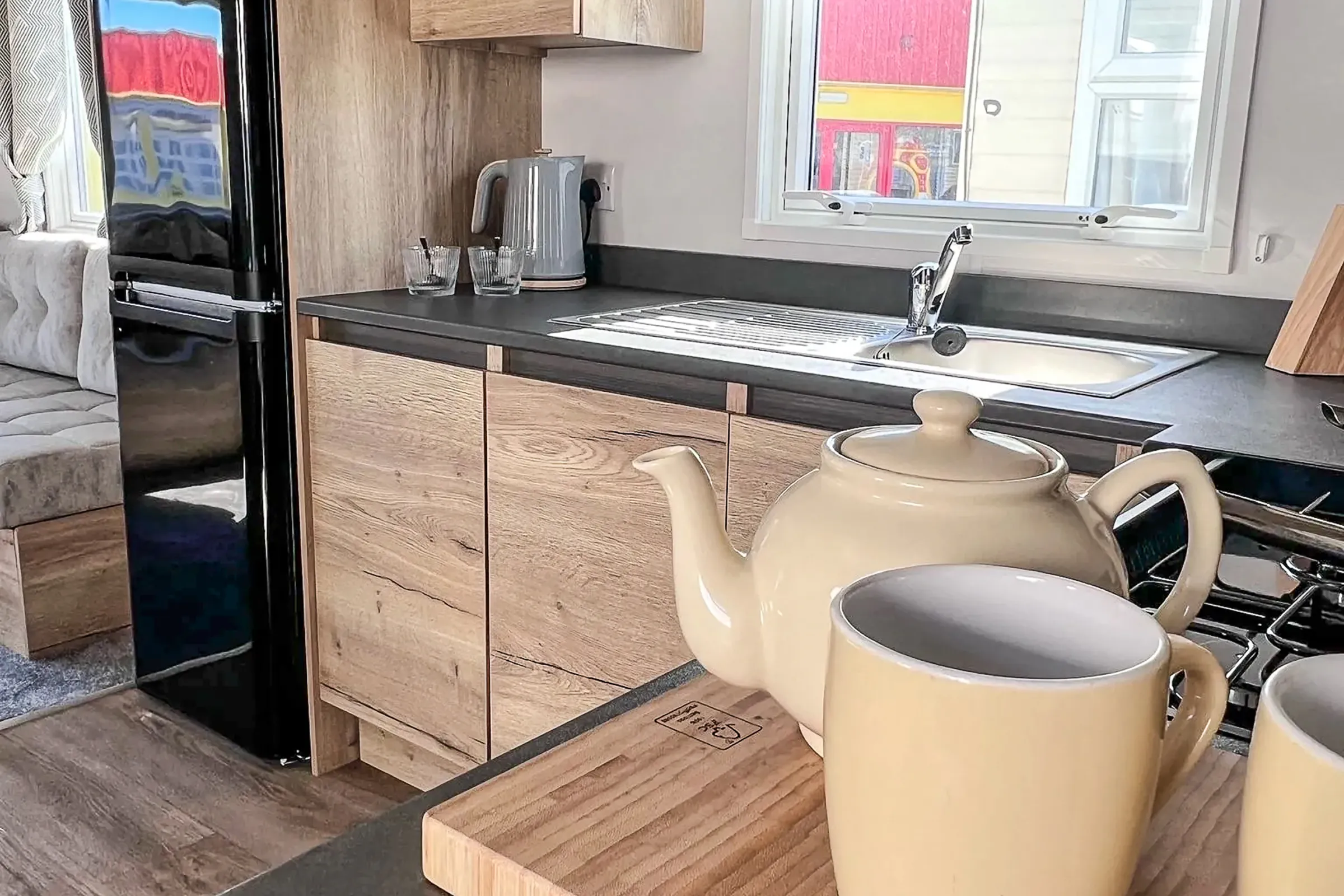 2025 Willerby Ellerton Extra Fitted Kitchen