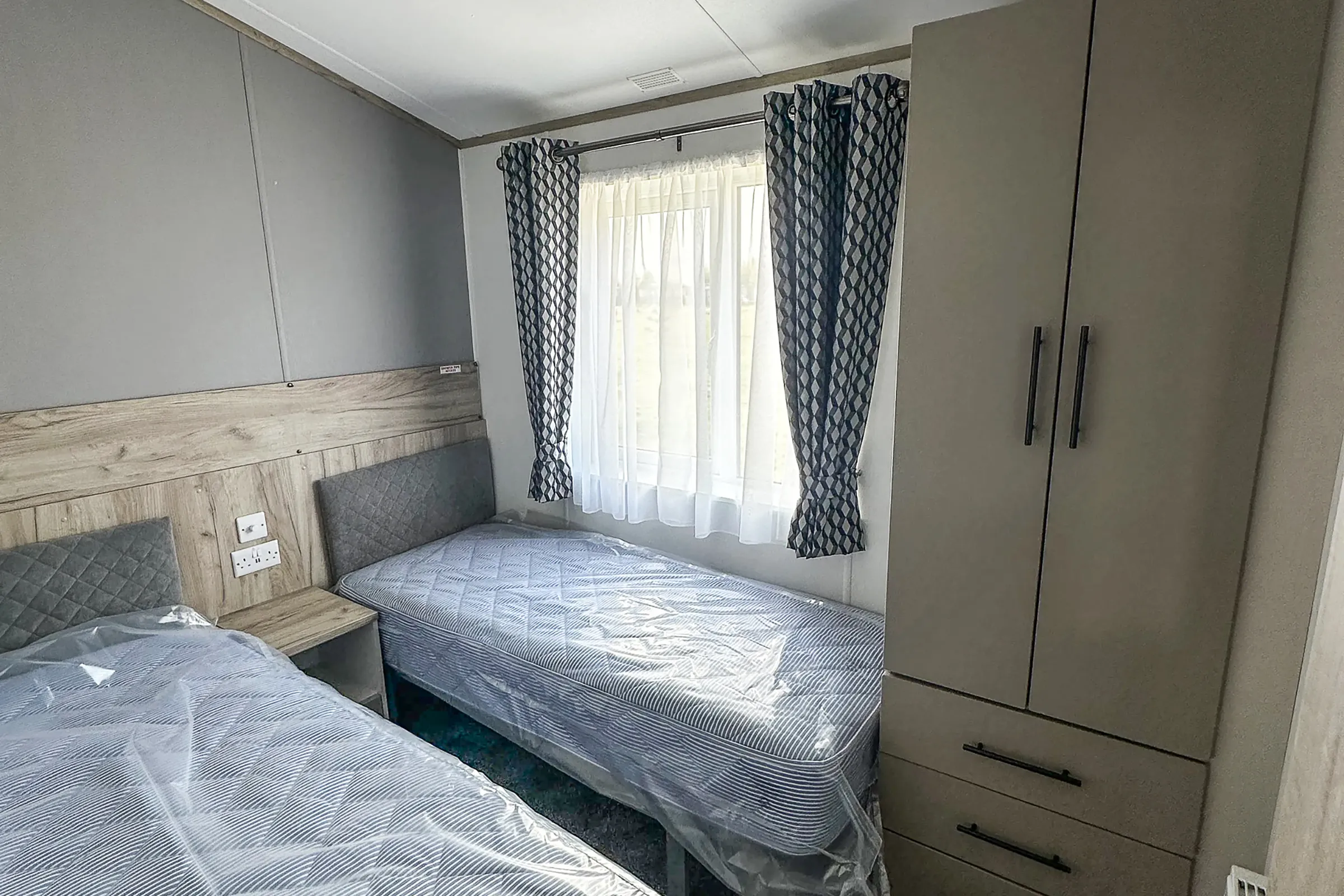 2025 Willerby Mapleton Second Twin Bedroom