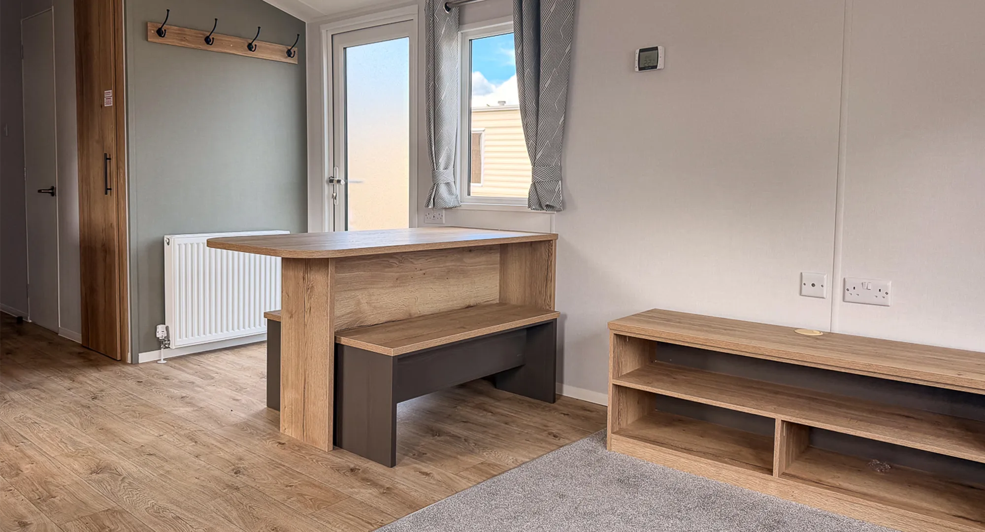 Willerby Ellerton dining area with bench seating and main glass door