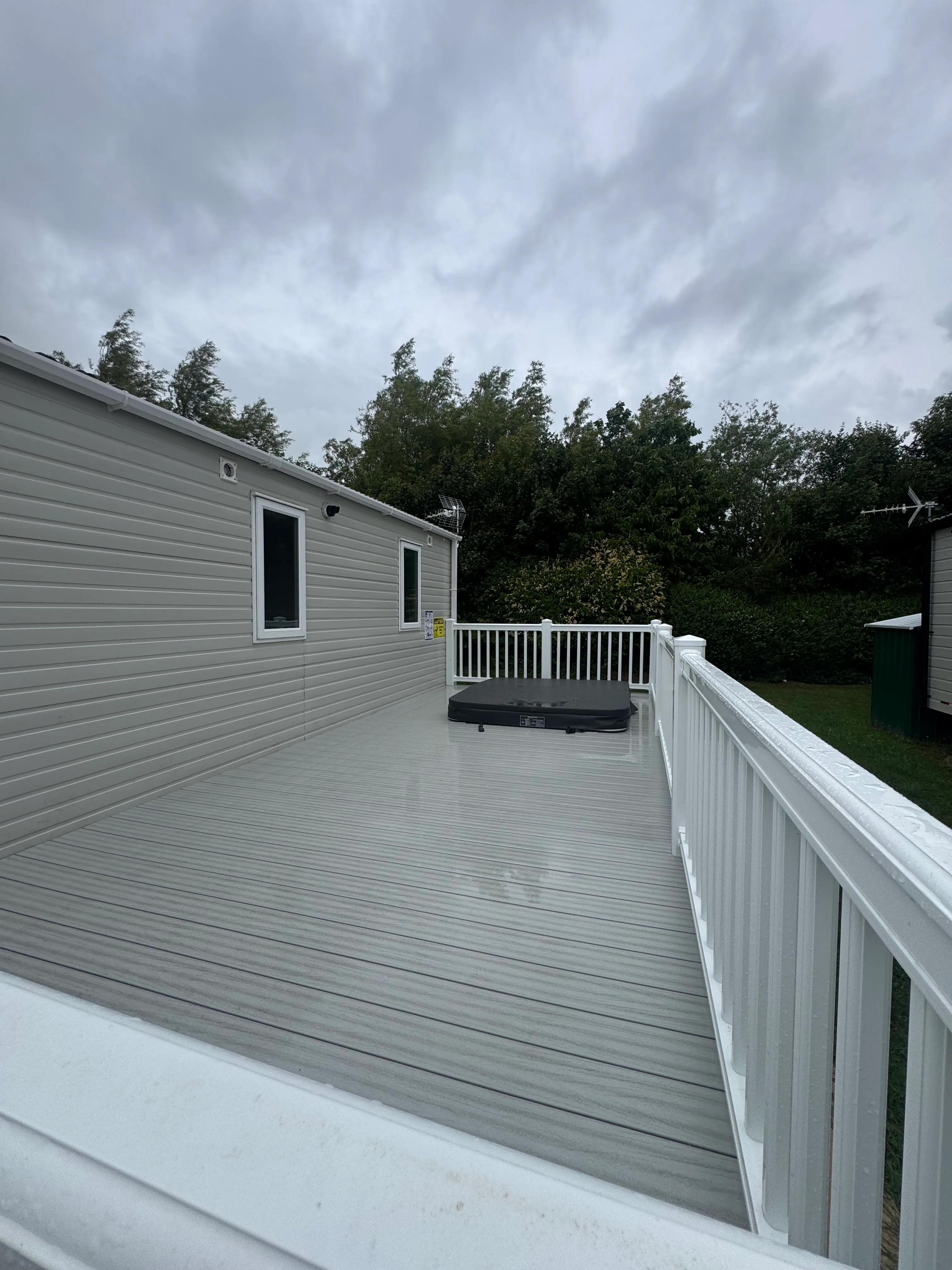 ABI INGLETON 2023 40x12x2bedroom hottub