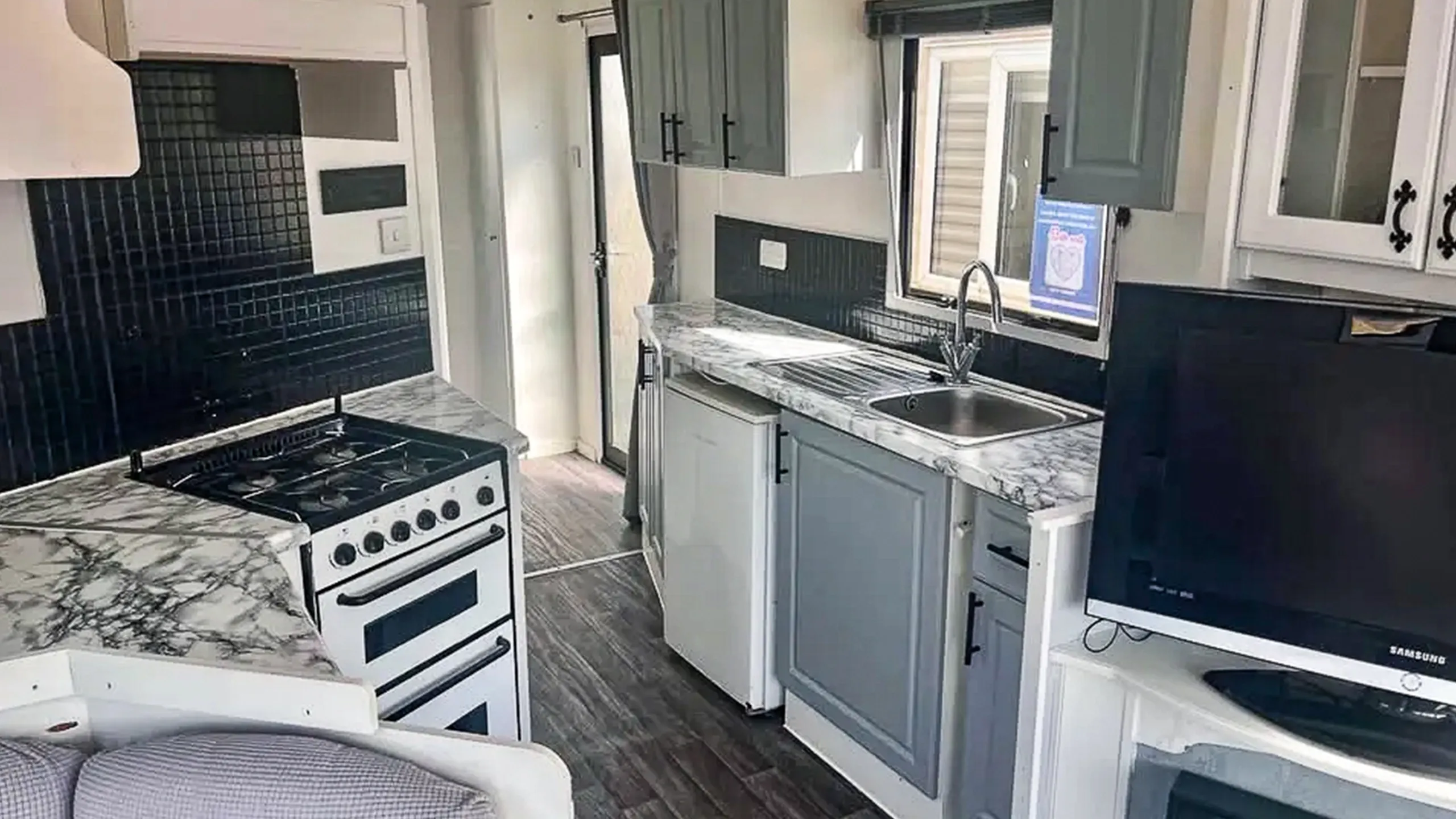 Kitchen in the 2003 ABI Arizona with practical storage and worktop space