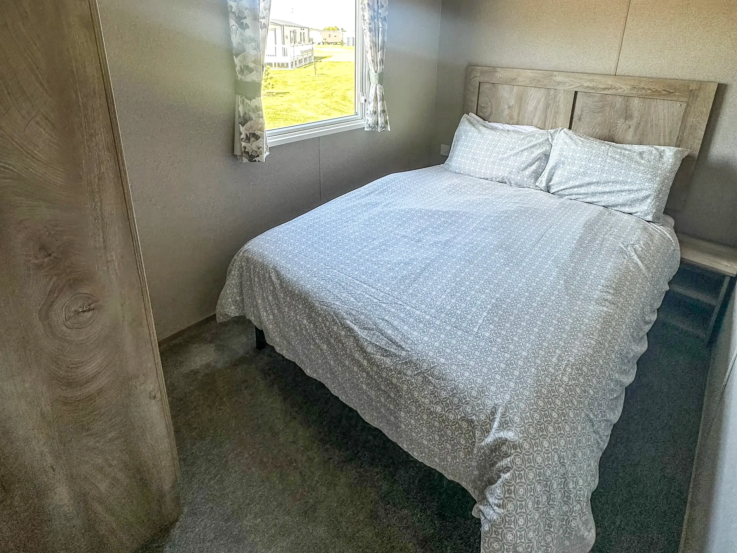 Main bedroom in a modern 2026 ABI Seaspray for sale at The Grange in Mablethorpe