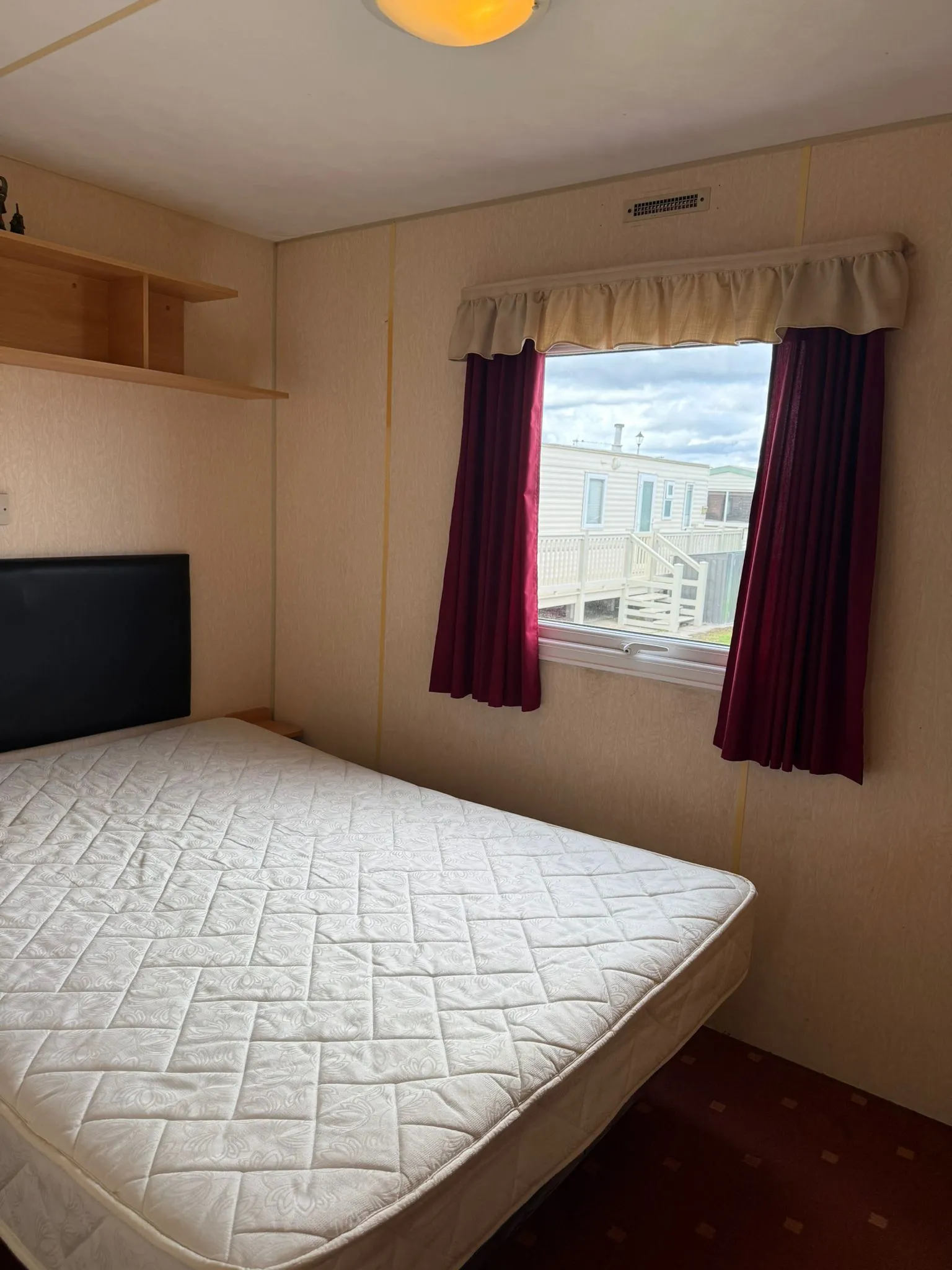 Main bed 