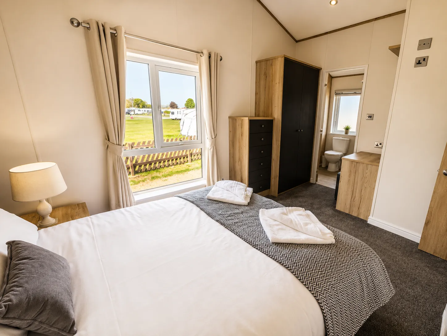 NS Platinum Lodge sleeps 8.png