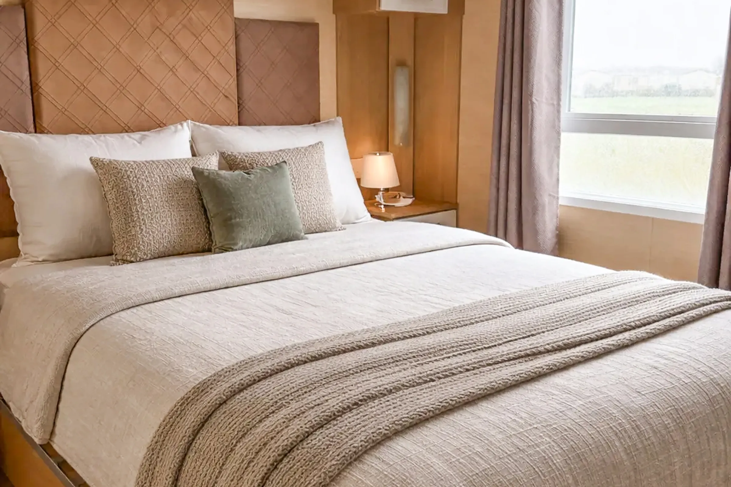 Coastfields 2009 Willerby Granada master bedroom with double bed