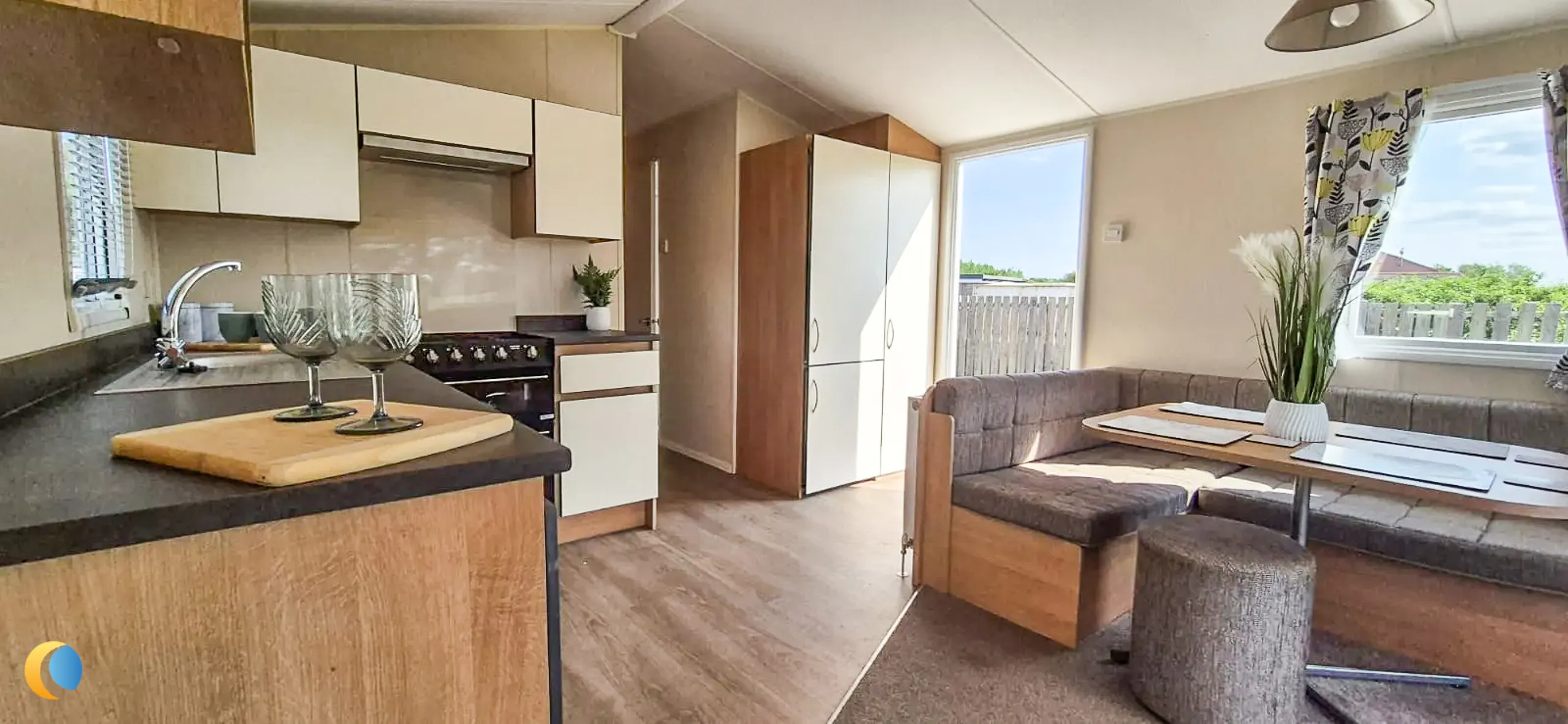 Coastfields 2018 Willerby Mistral open-plan kitchen and living area
