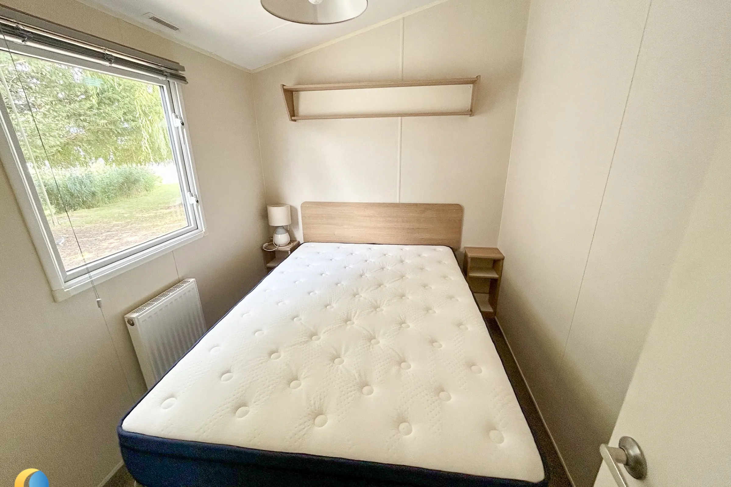 Coastfields 2018 Willerby Mistral main double bedroom with fitted storage