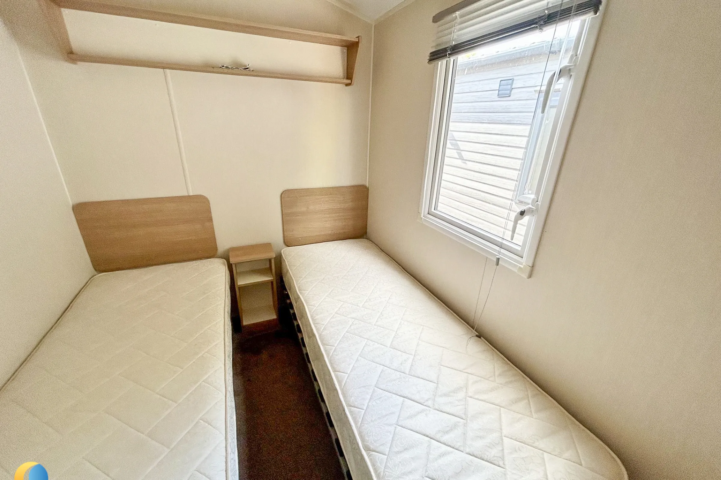 Coastfields 2018 Willerby Mistral twin bedroom with overhead storage