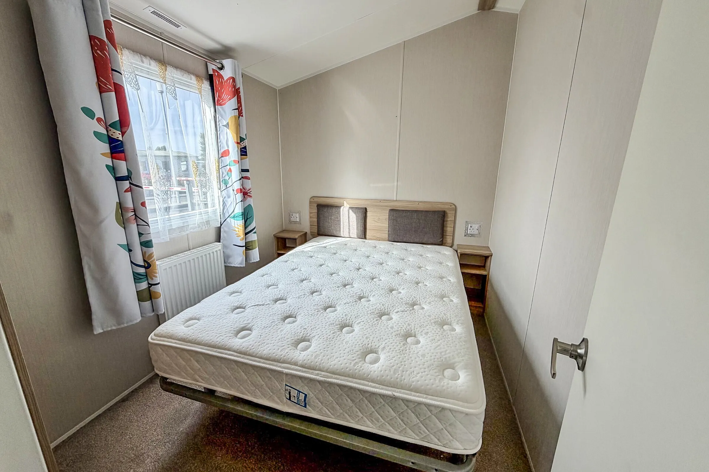 2022 Willerby Malton Coastfields master bedroom