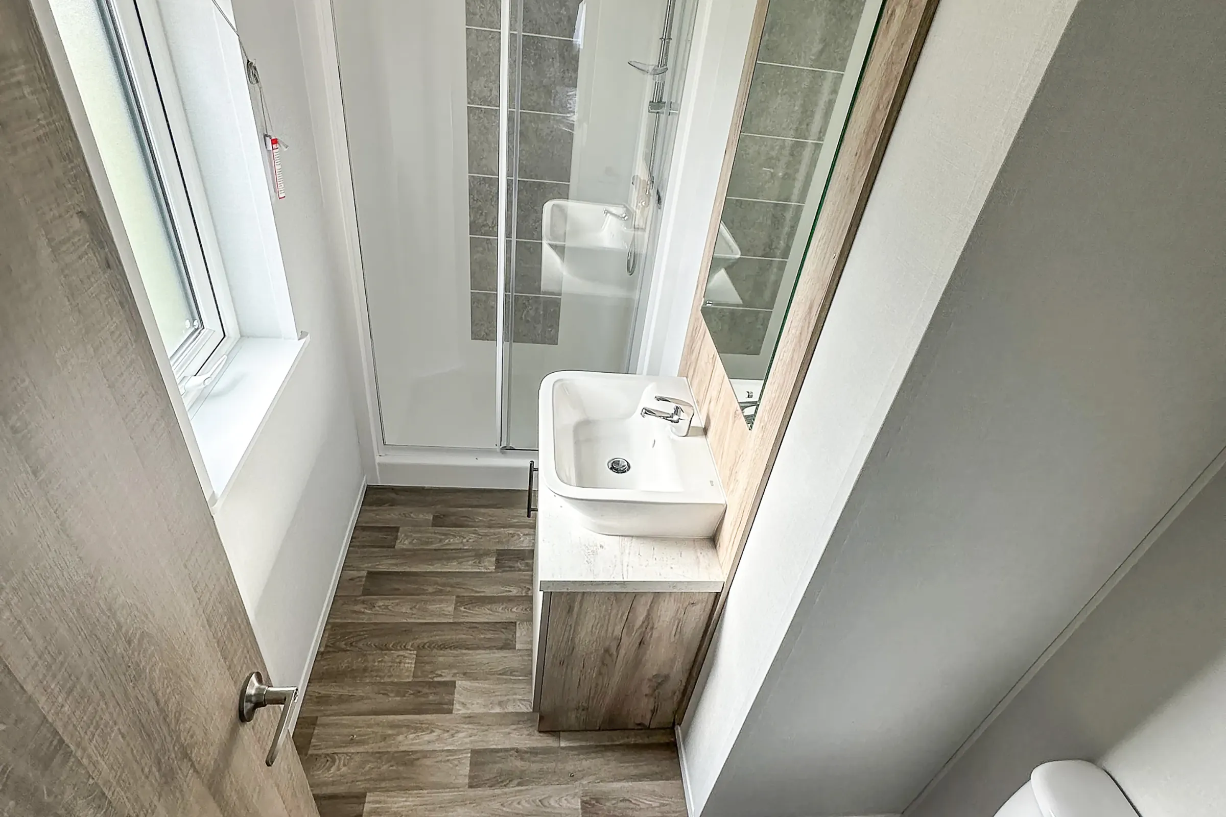 2025 Willerby Mapleton Shower Room 
