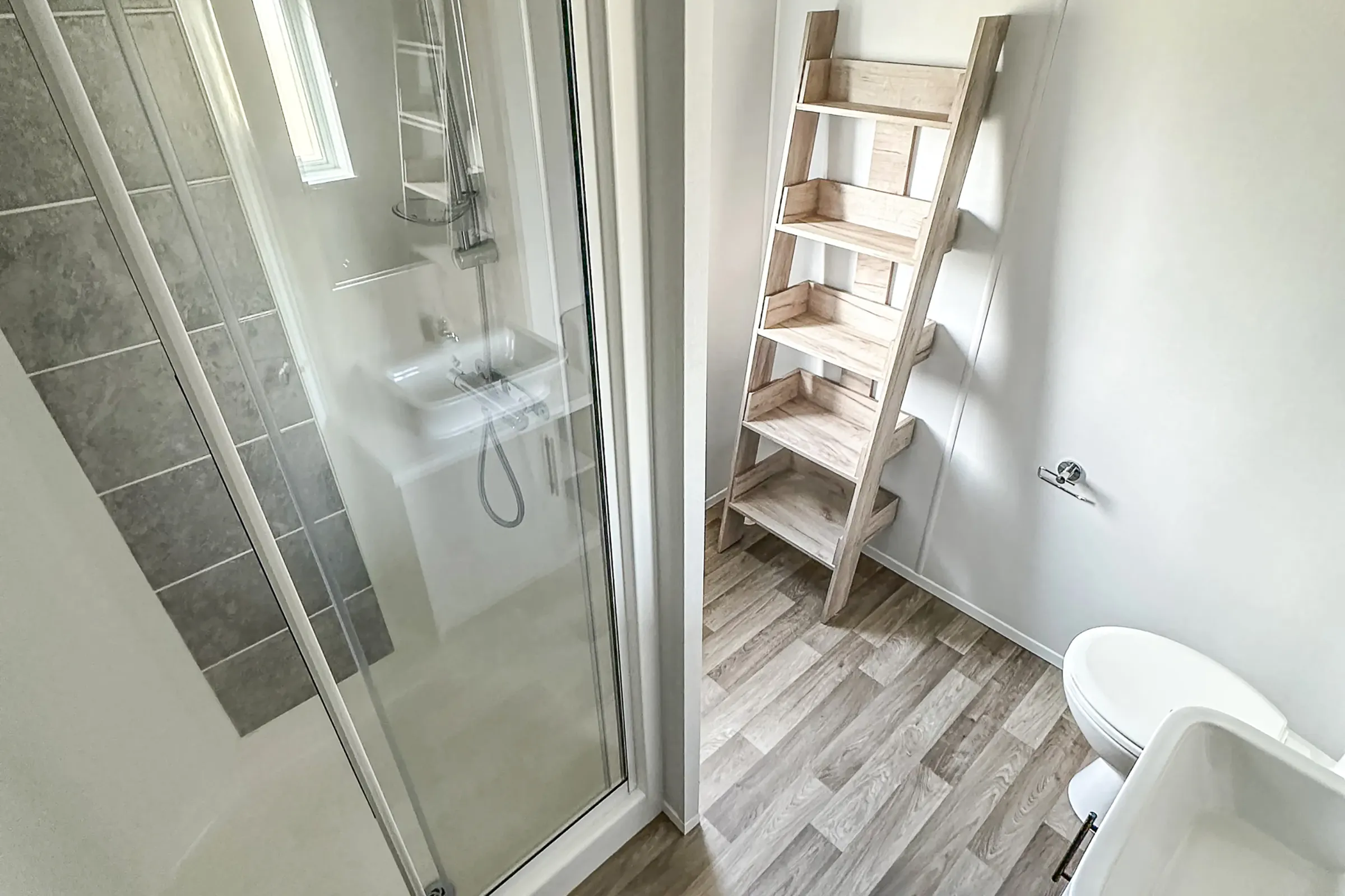 2025 Willerby Mapleton Bathroom