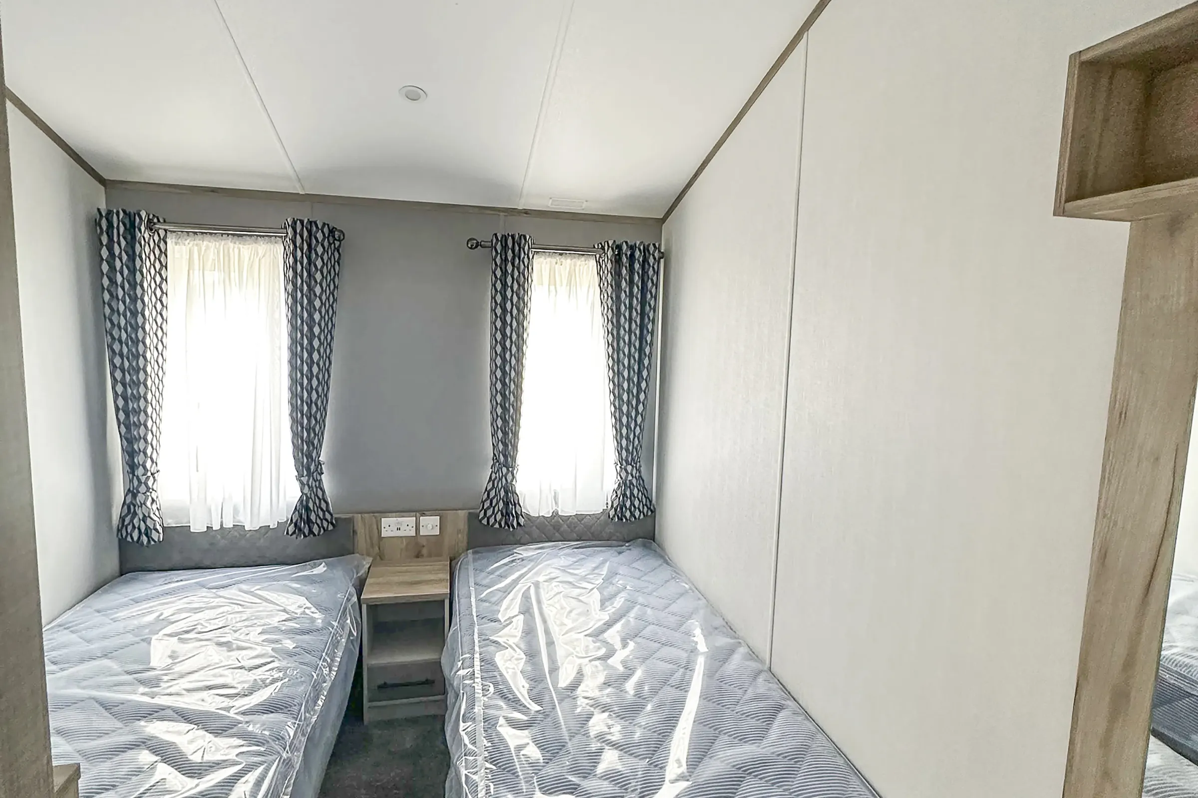 2025 Willerby Mapleton Twin Bedroom
