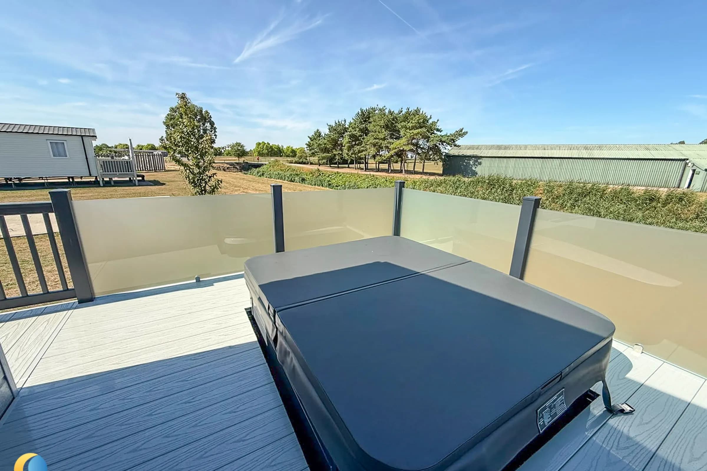 2026 Willerby Mapleton Hot Tub and Decking 