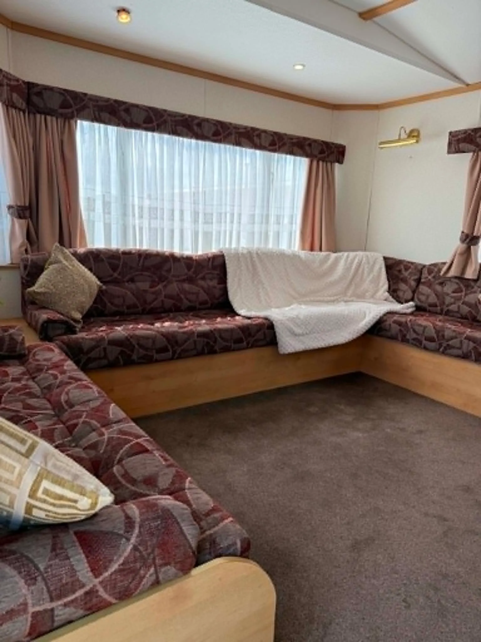 Lounge 3 