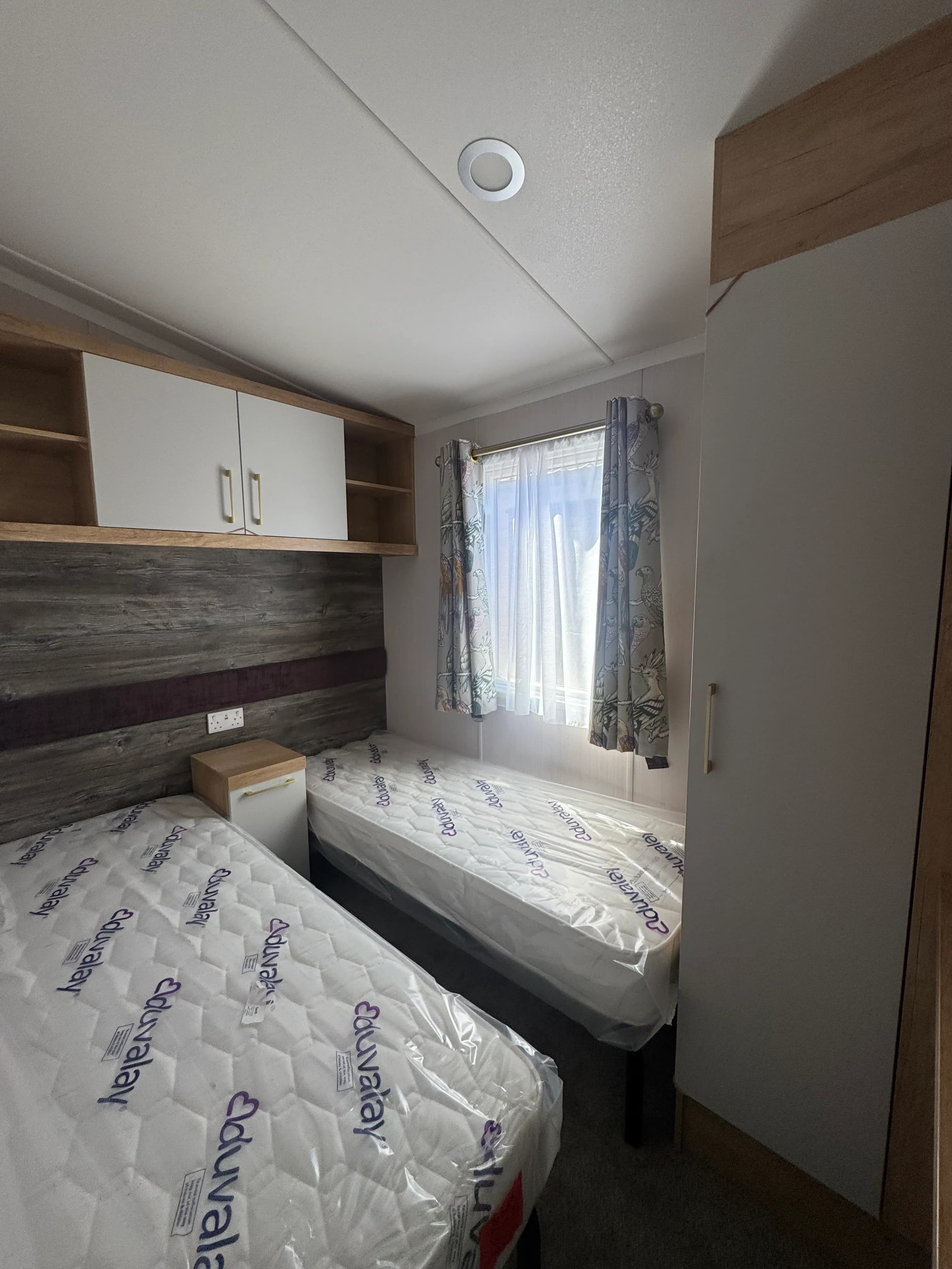 Twin bedroom in the 2026 Swift Bordeaux 3-bedroom holiday home