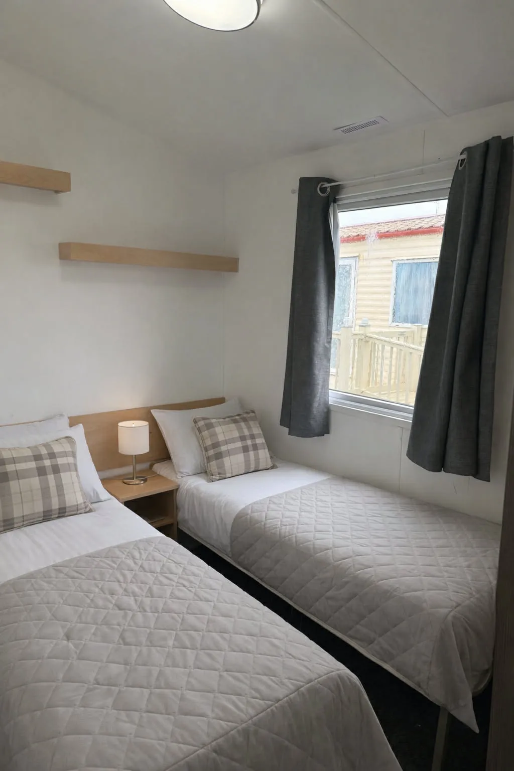 Twin bed 