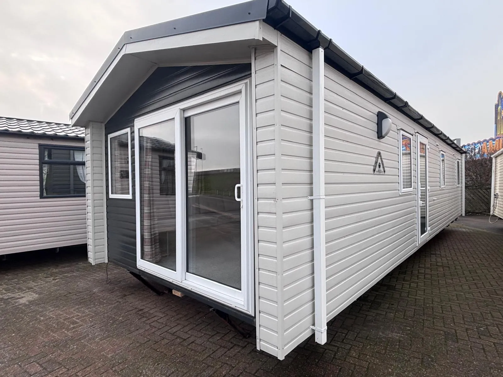 Exterior: 2022 Atlas Mirage 3-bedroom holiday home for sale at Addlethorpe Golf & Country Club.