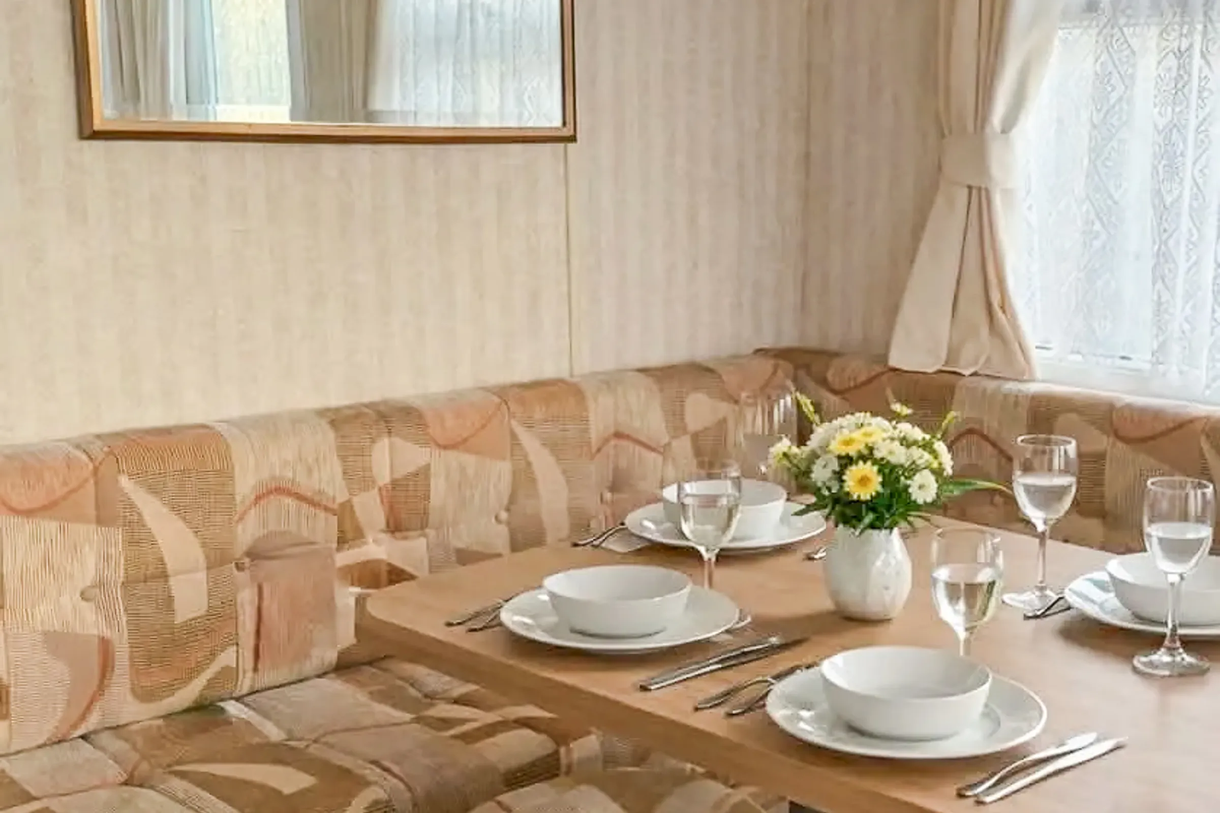 Coastfields 2000 Cosalt Torino Plus dining area with comfortable fixed seating