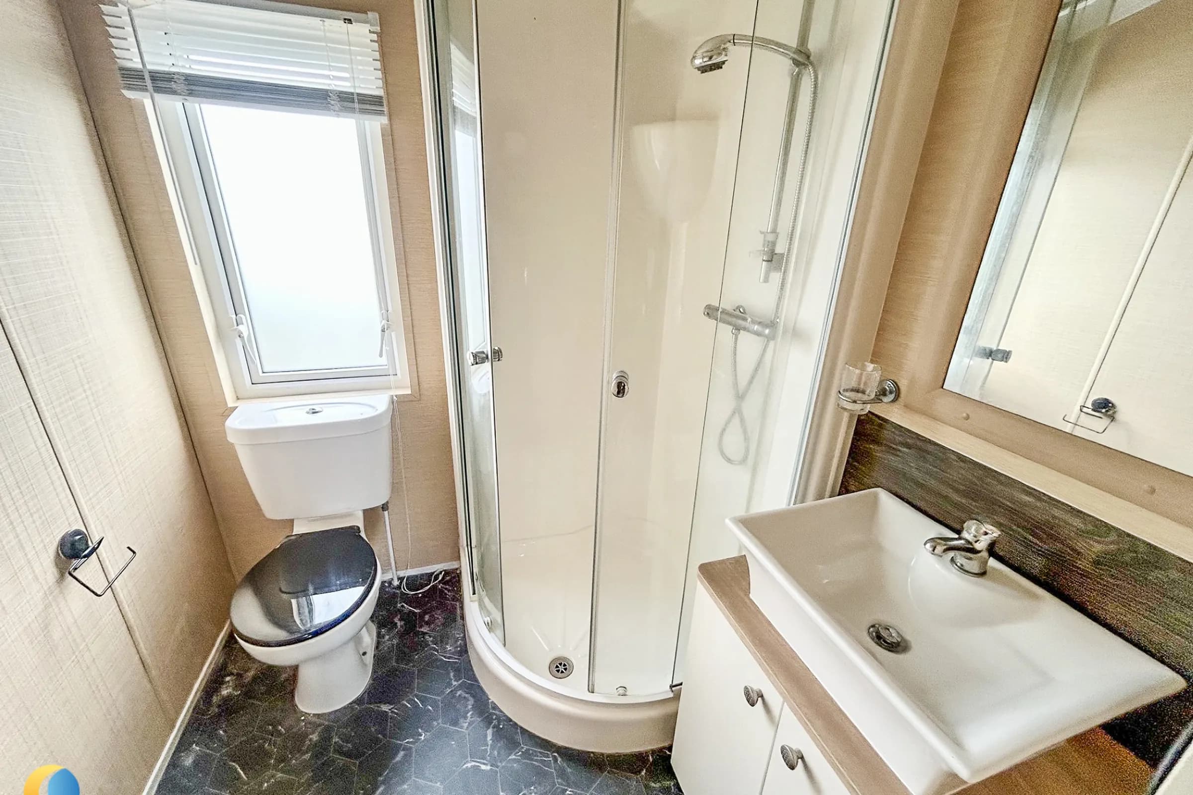 Coastfields 2010 Willerby Boston shower room with WC and wash basin