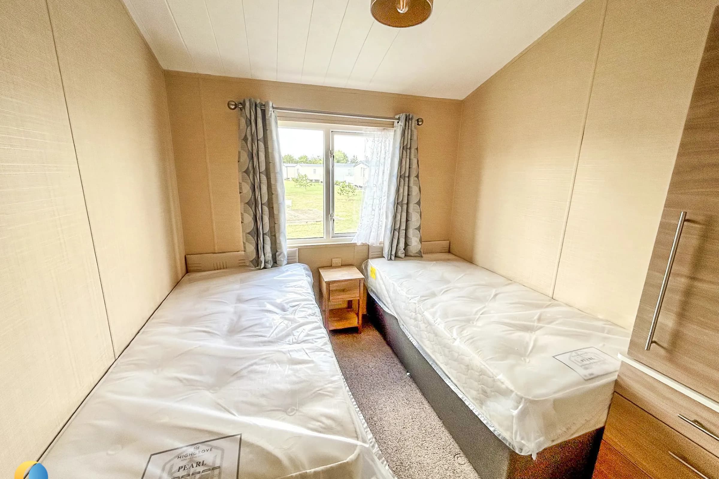 Coastfields 2010 Willerby Boston double bedroom with wardrobe storage