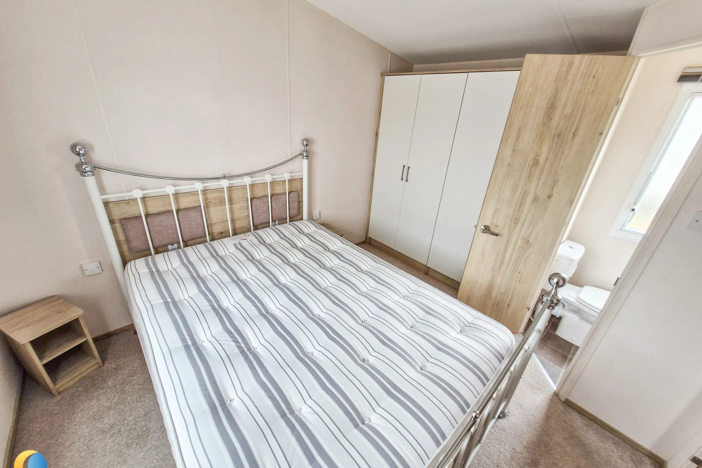 Coastfields 2018 ABI Summerbreeze main double bedroom with wardrobe storage