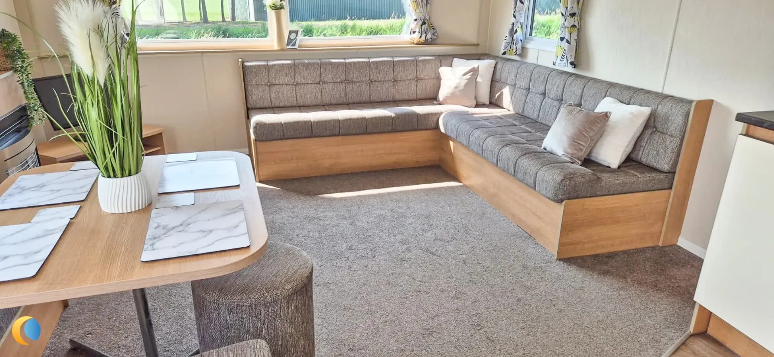 Coastfields 2018 Willerby Mistral bright open-plan living area