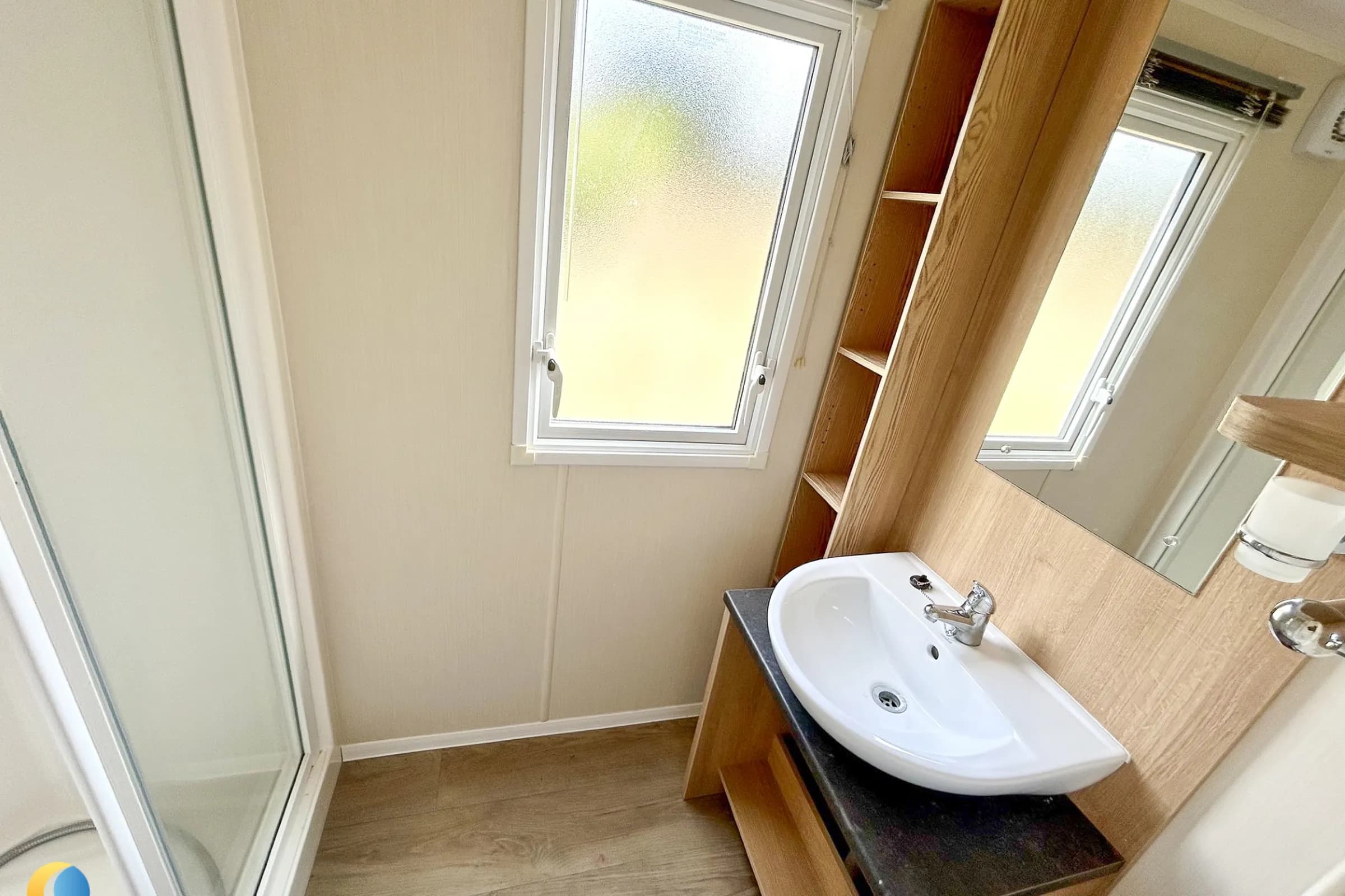 Coastfields 2018 Willerby Mistral shower room with wash basin and storage