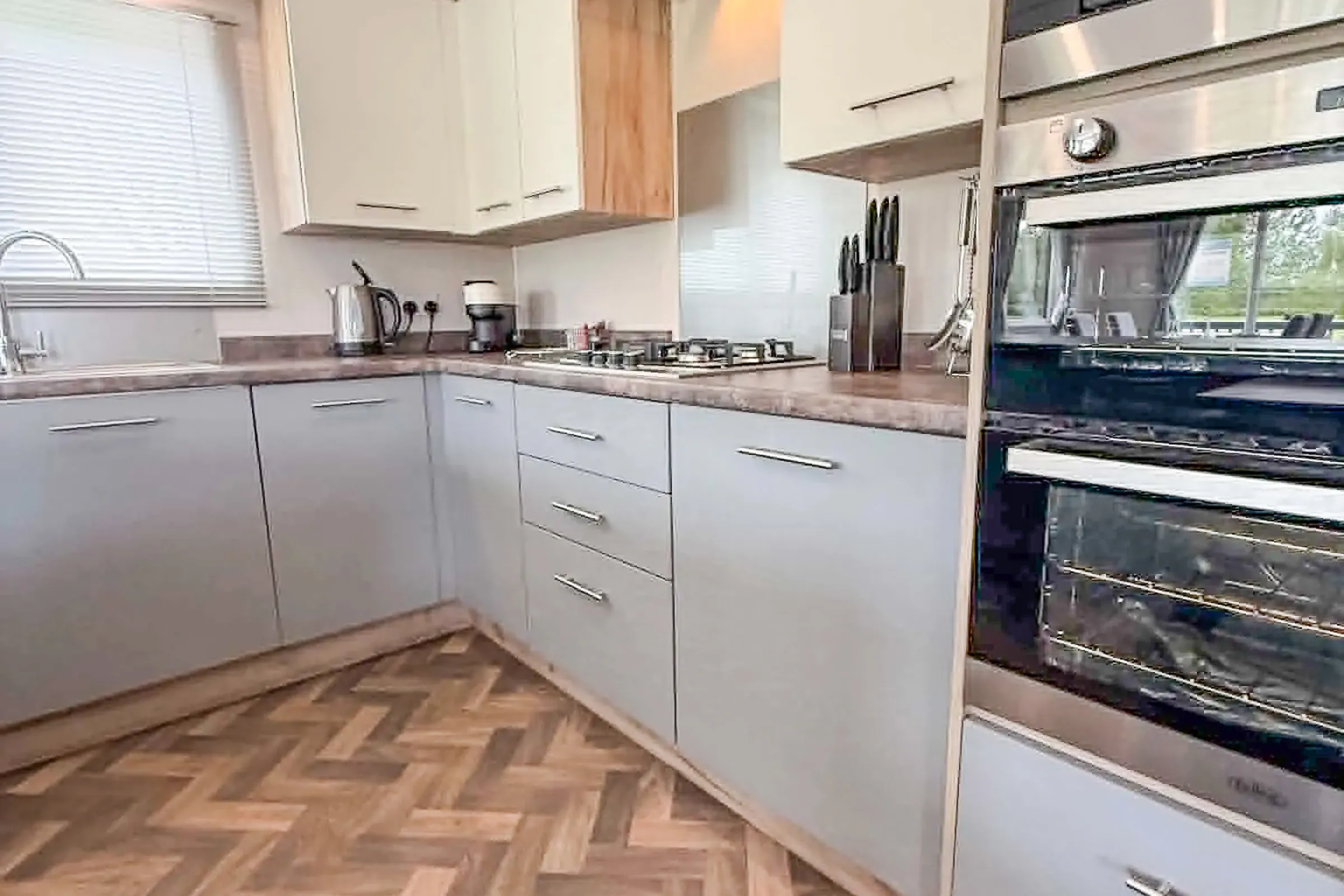 2022 Willerby Clearwater Lodge Coastfields modern fitted kitchen