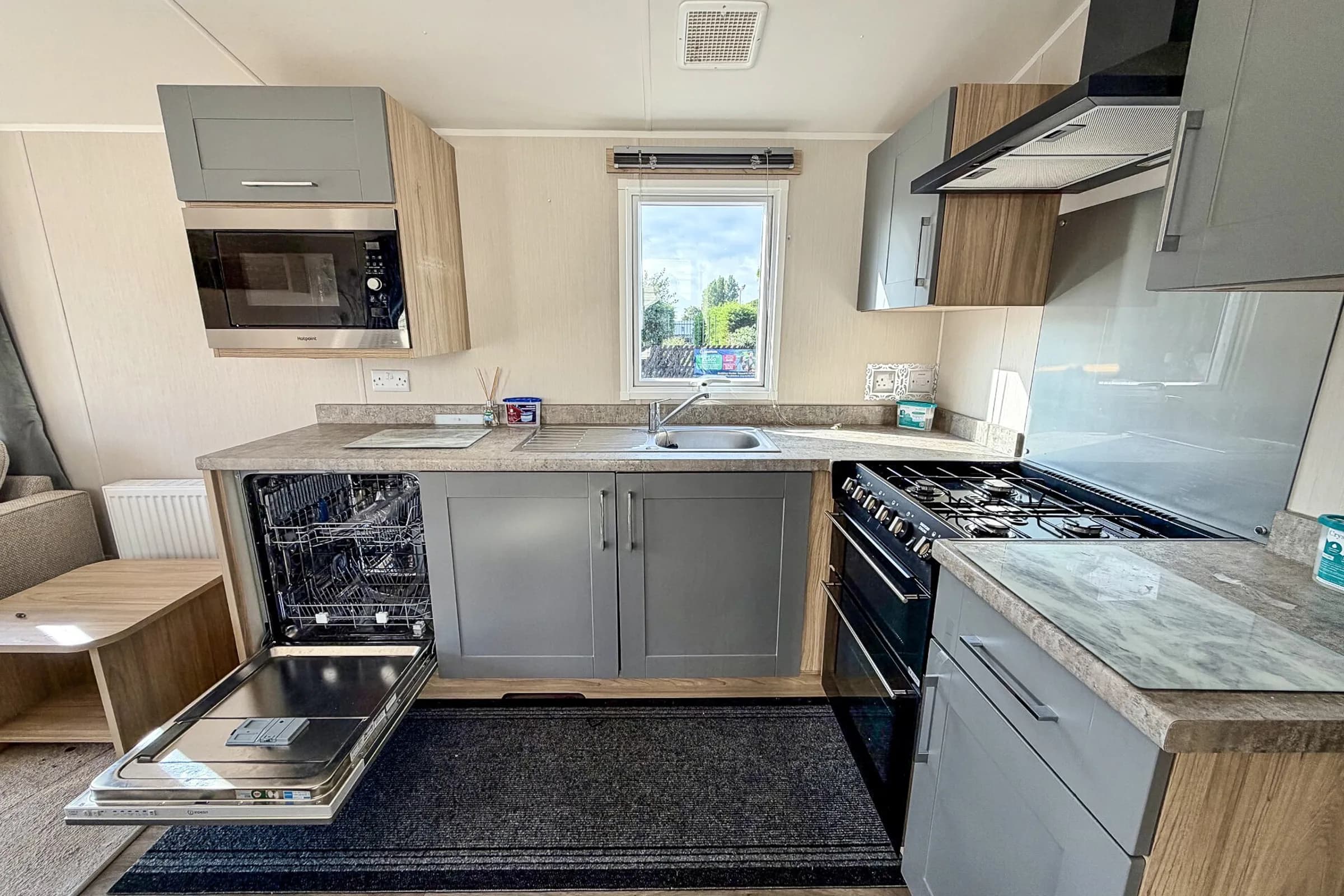 2022 Willerby Malton Coastfields modern fitted kitchen