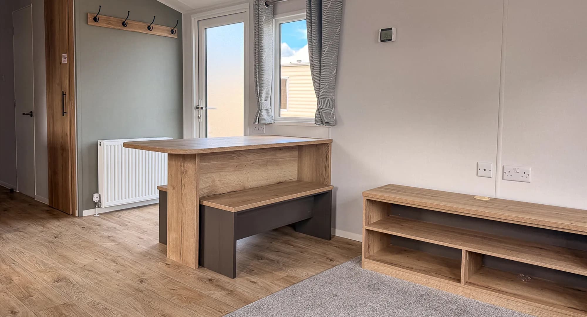 Willerby Ellerton dining area with bench seating and main glass door