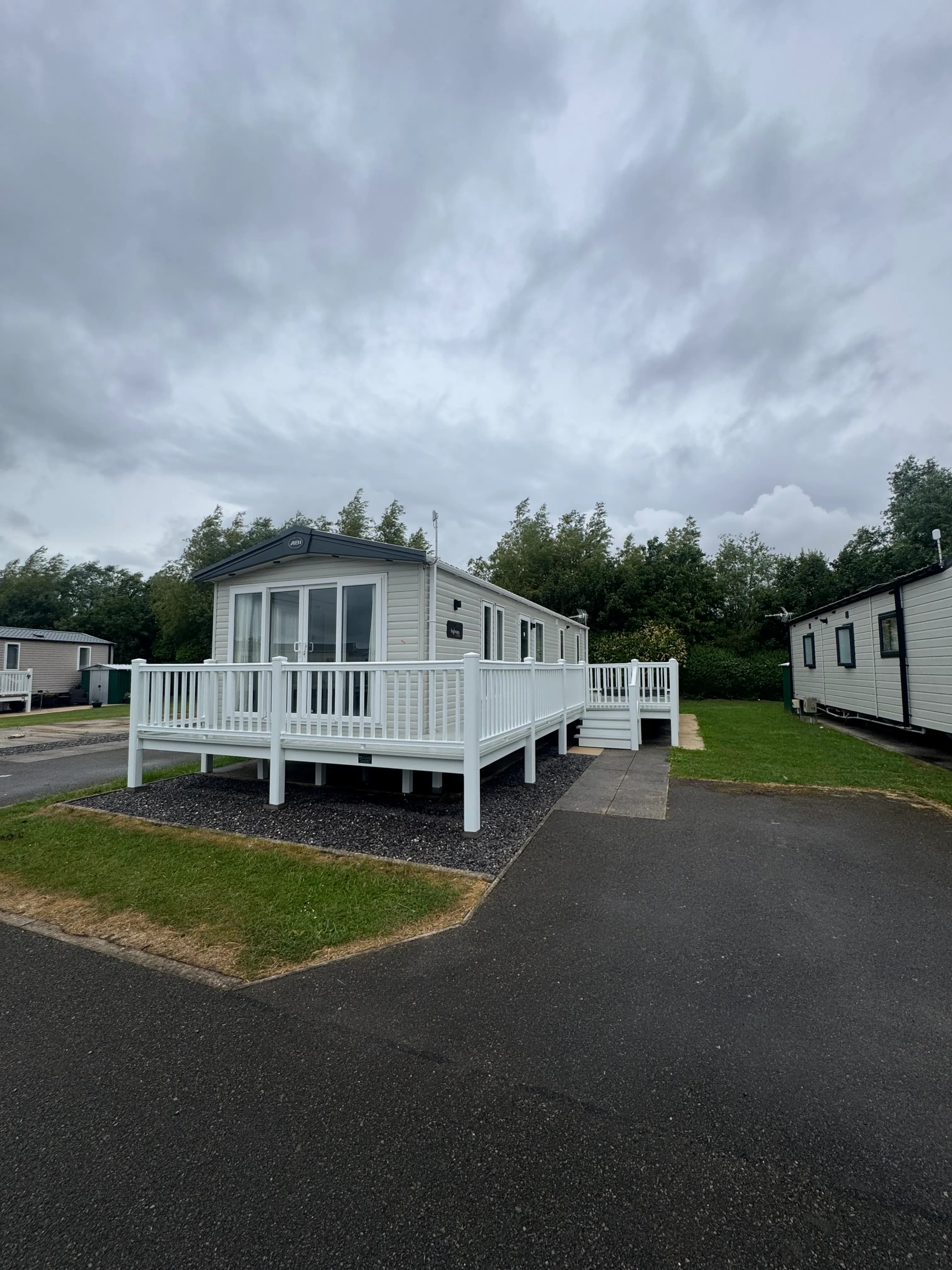 ABI INGLETON 2023 40x12x2bedroom front view