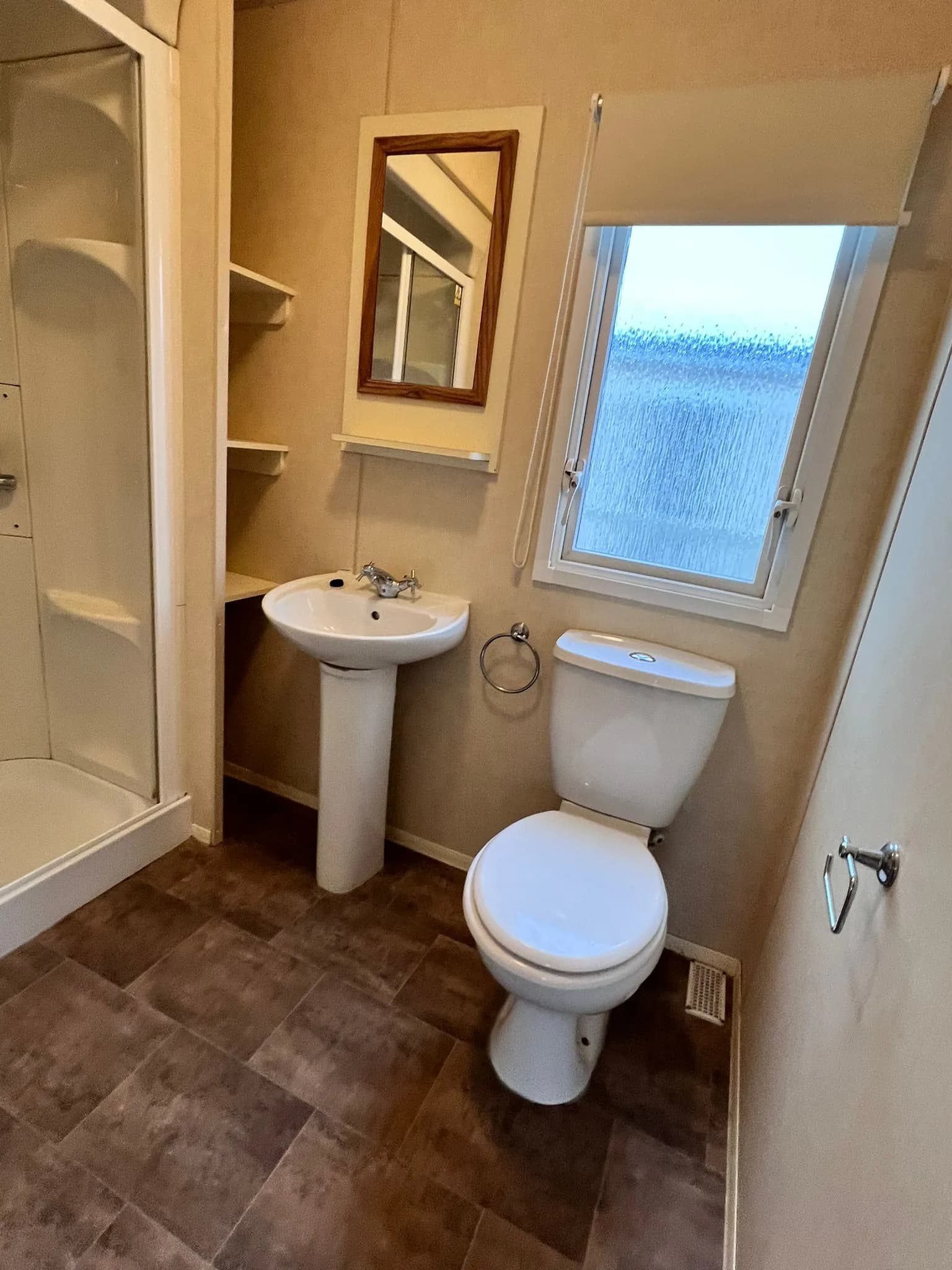ABI Vista 2010 36x12 3-bedroom Bathroom