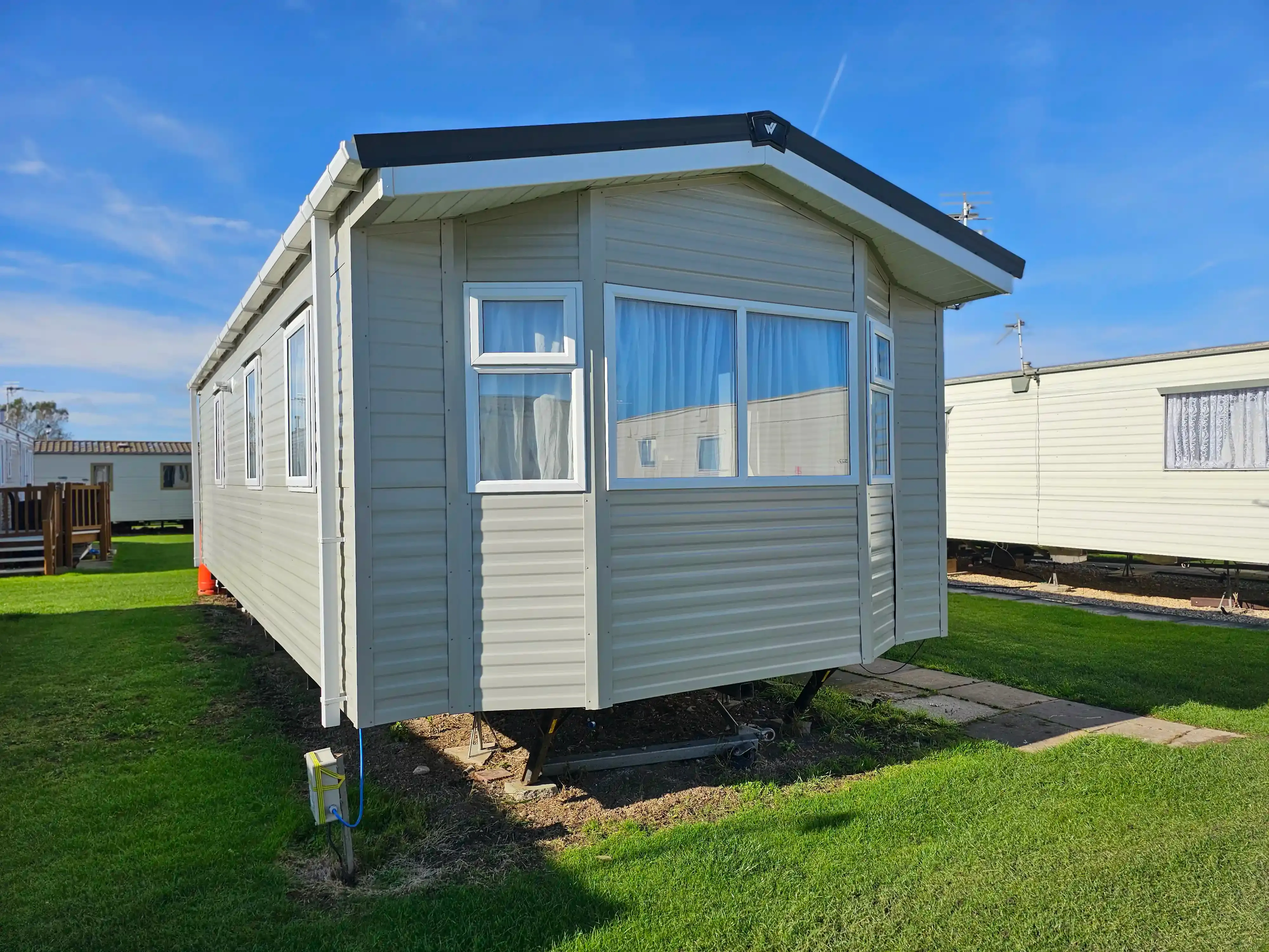 Coastfields Silver Caravan Sleeps 6 Pet Friendly External LP19669