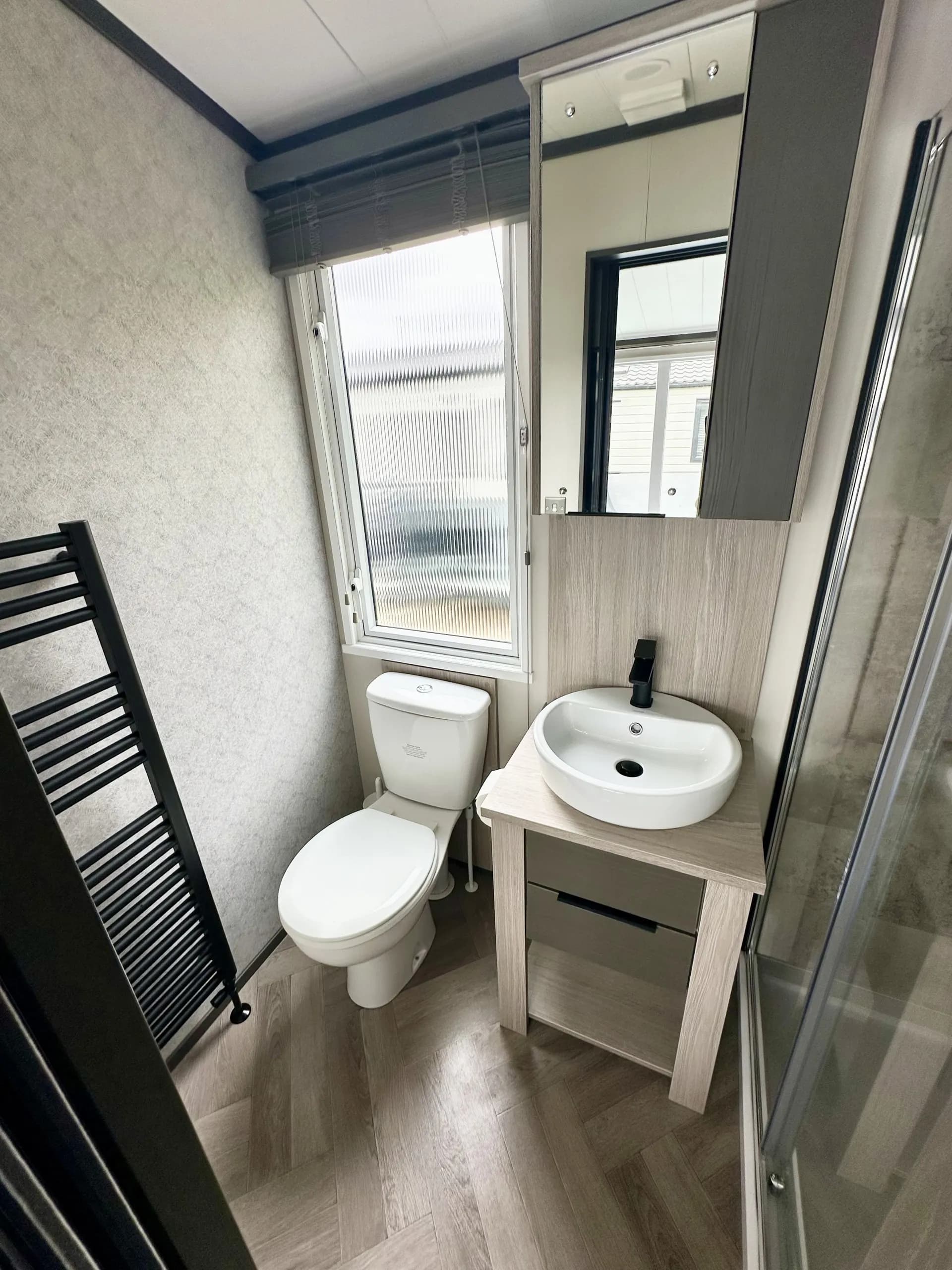 Luxury en-suite shower room in the 2023 Victory Lakewood Lodge