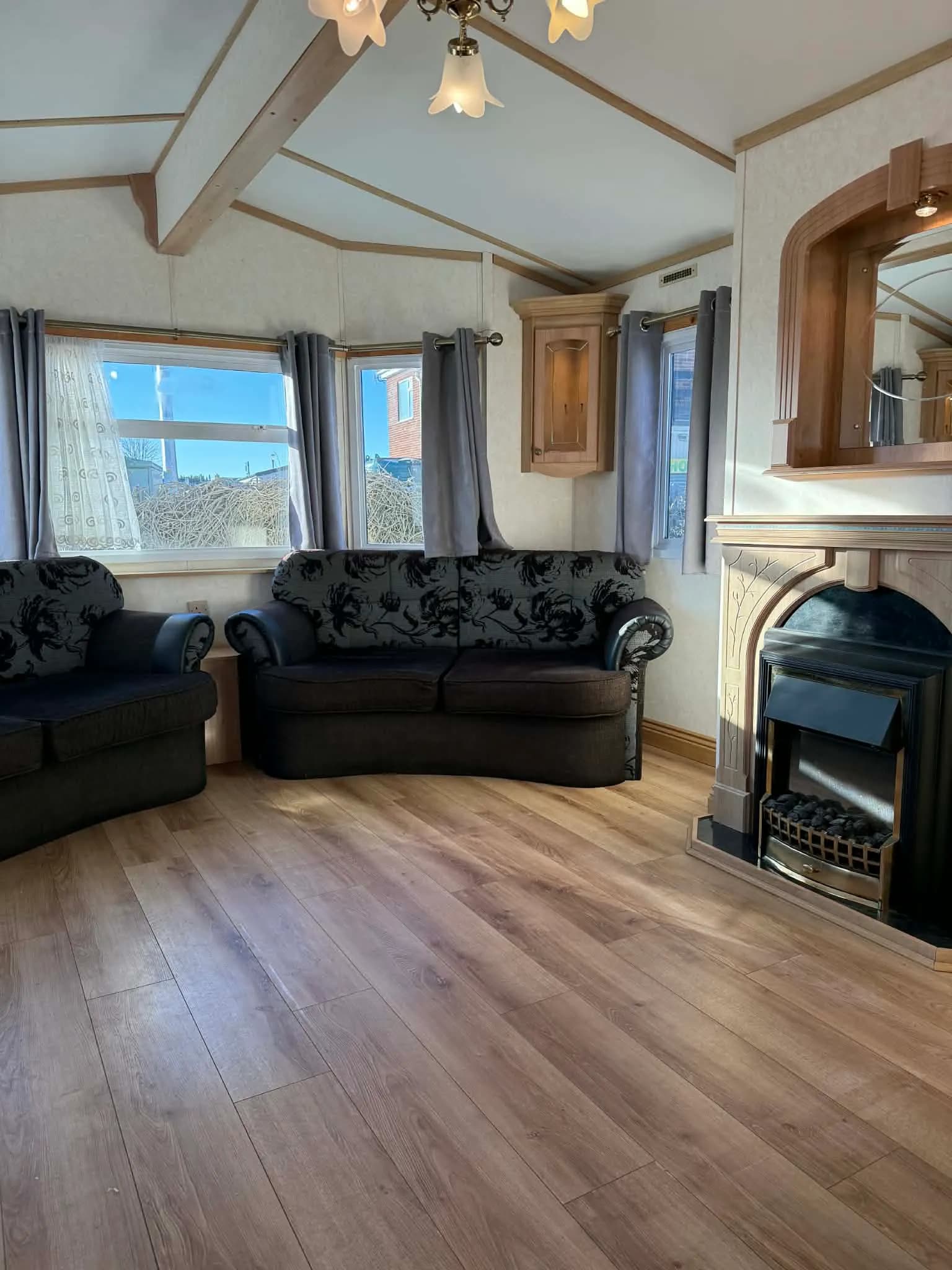 Lounge 2