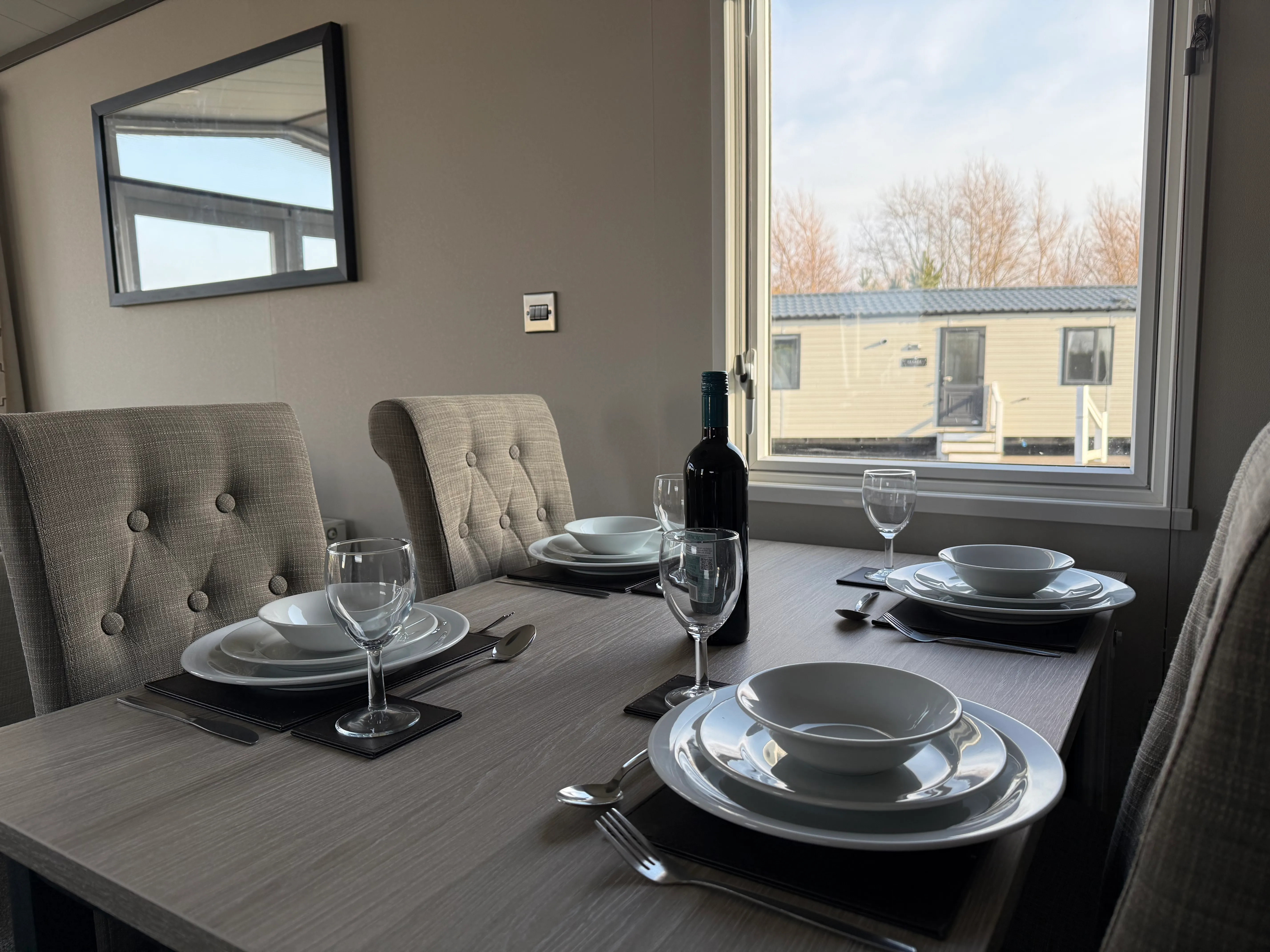 Victory Lakewood Lodge - U2455 - 2023 - 42x13x2