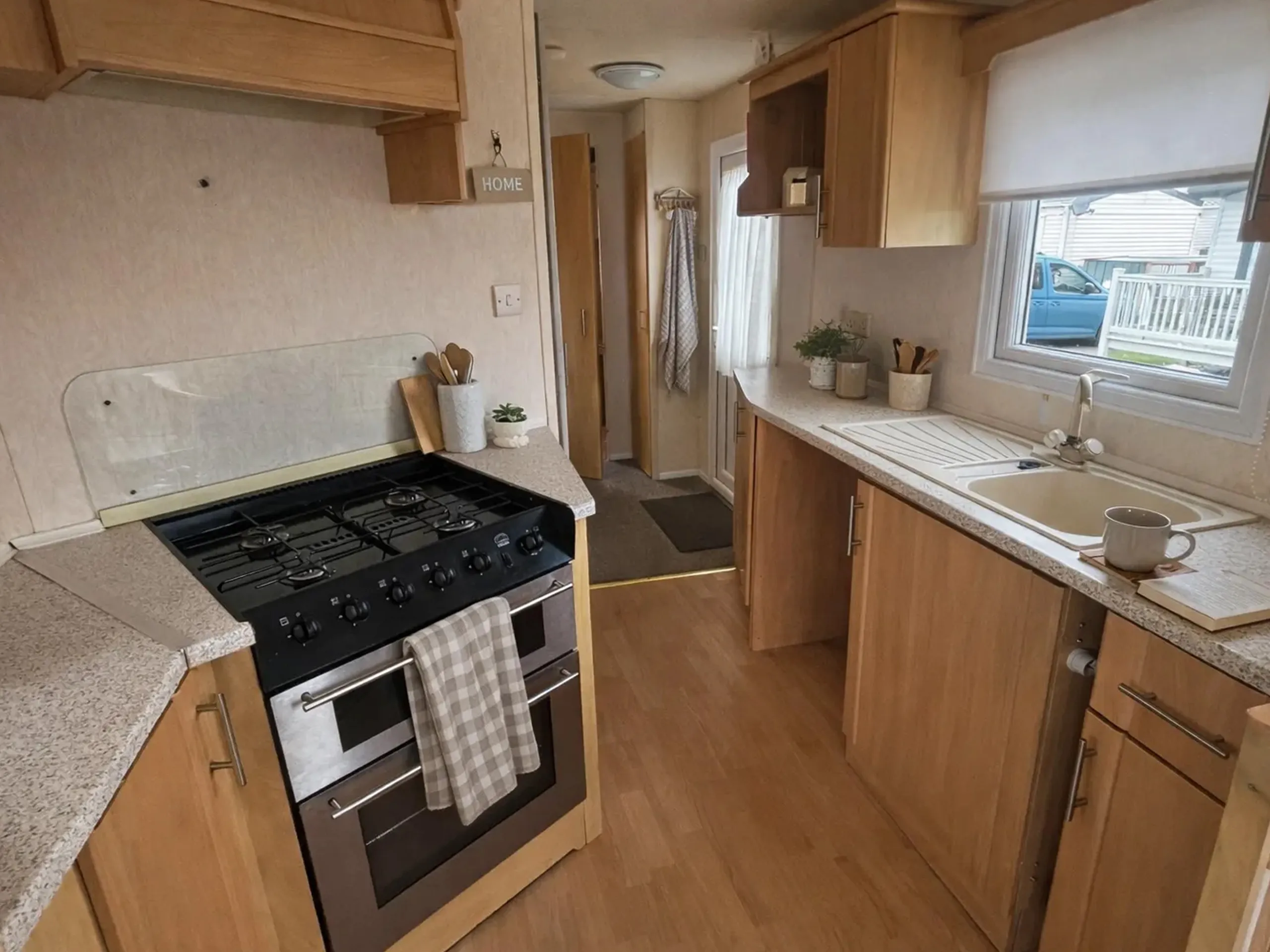 Modern fitted kitchen in the 2006 ABI Colorado holiday home