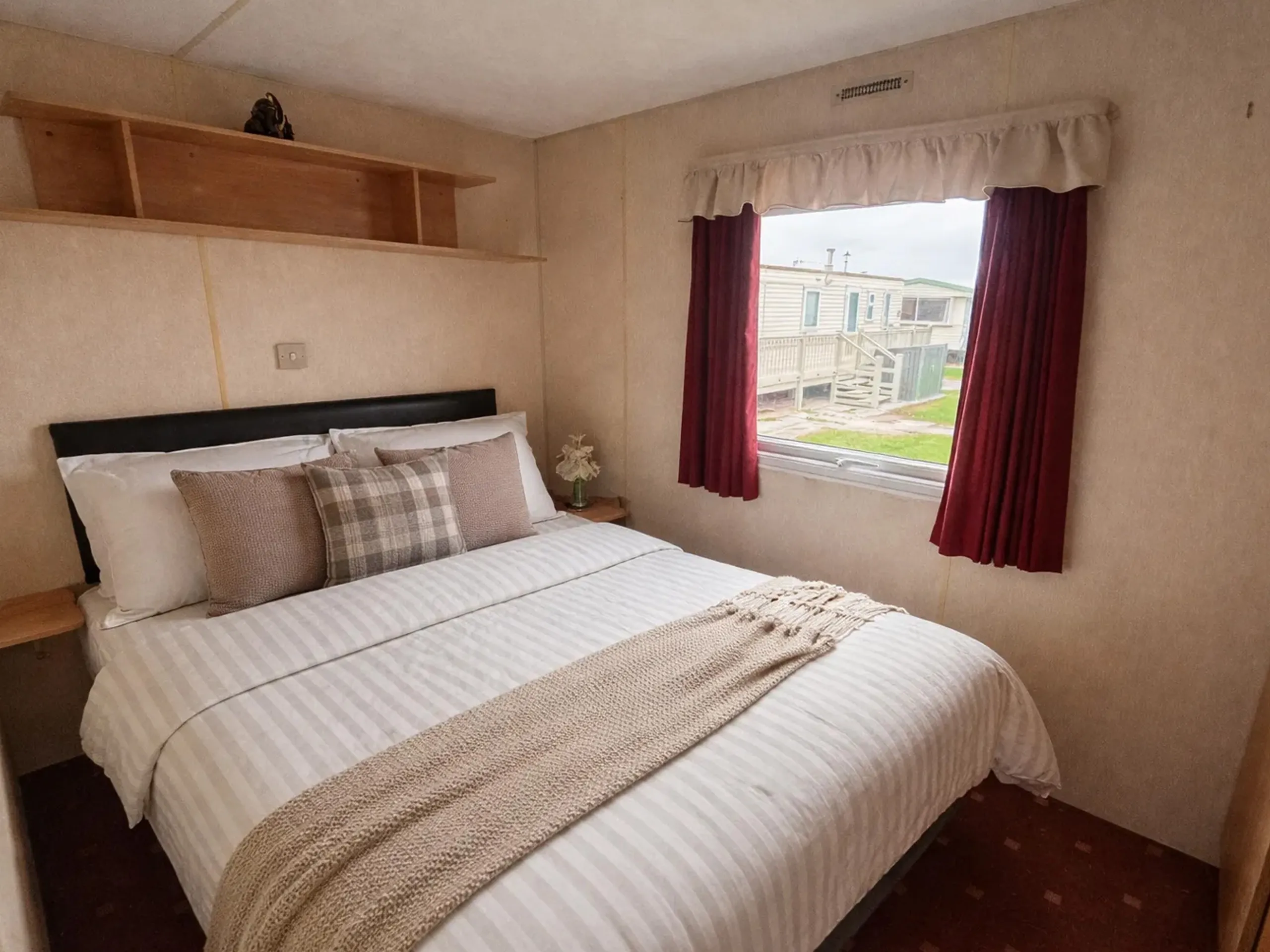 Master bedroom in the 2006 ABI Colorado holiday home