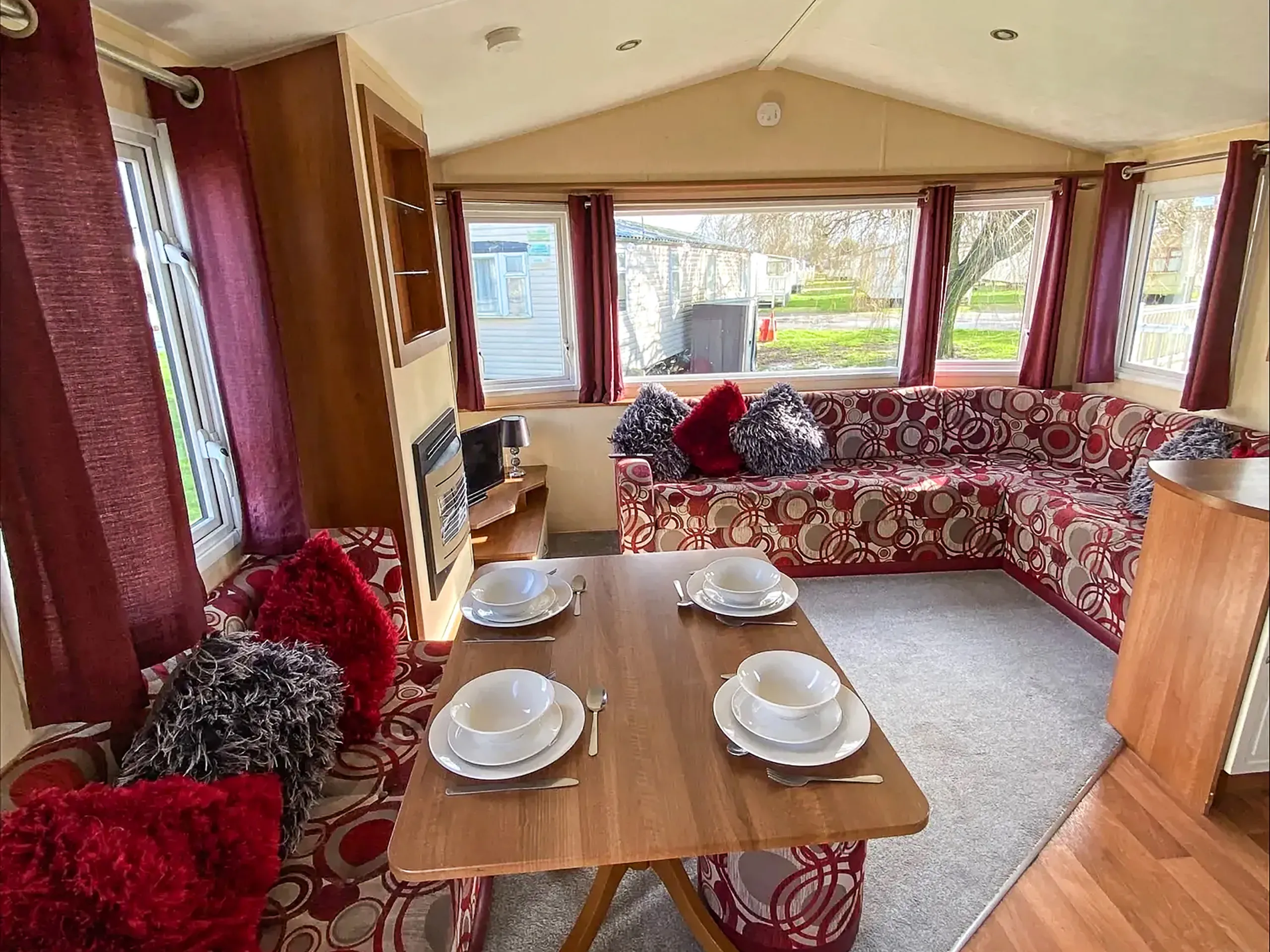 Coastfields 2012 Willerby Rio Gold open-plan living area at North Shore