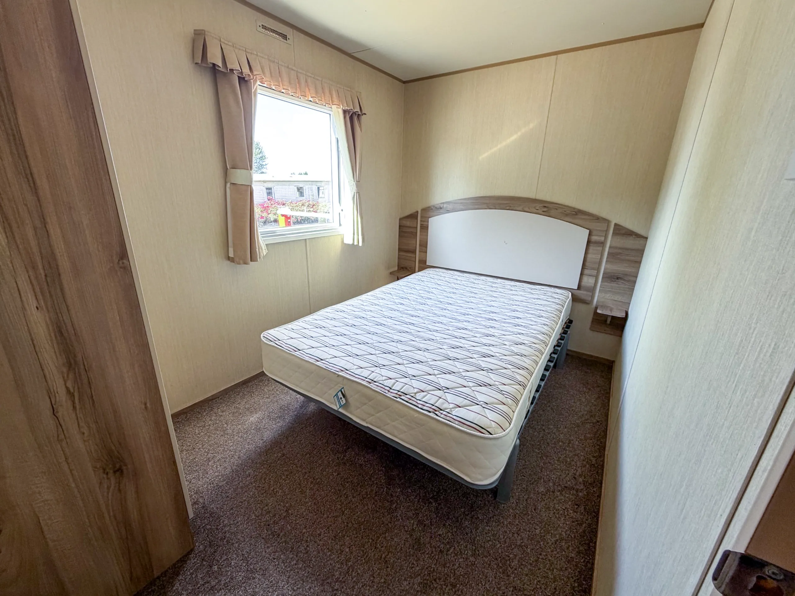 Coastfields 2017 ABI Horizon master bedroom at North Shore