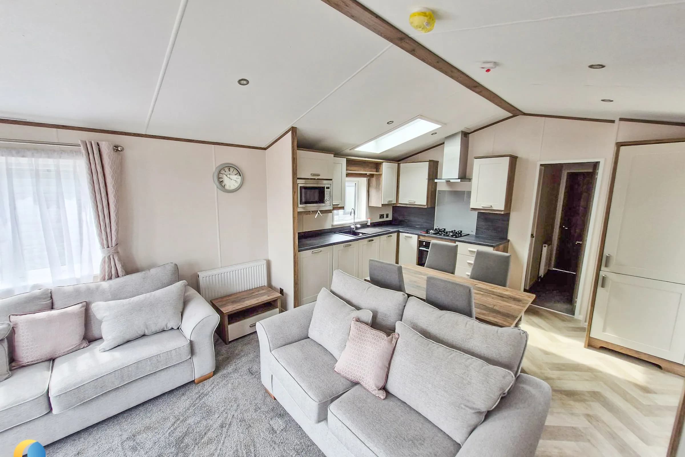Coastfields 2025 Willerby Sheraton Elite spacious lounge with freestanding sofas