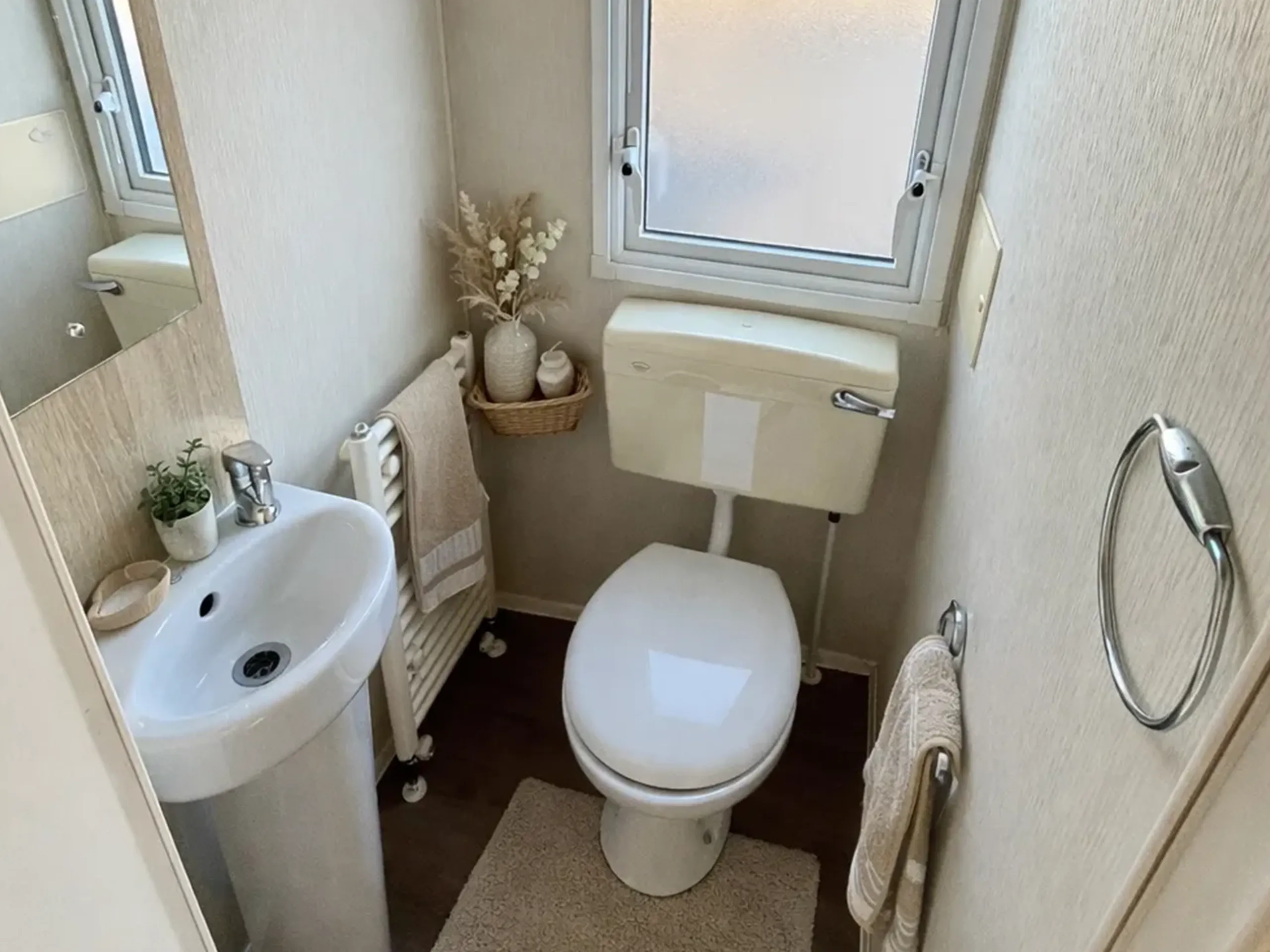En-suite bathroom in the 2019 Willerby Mistral holiday home