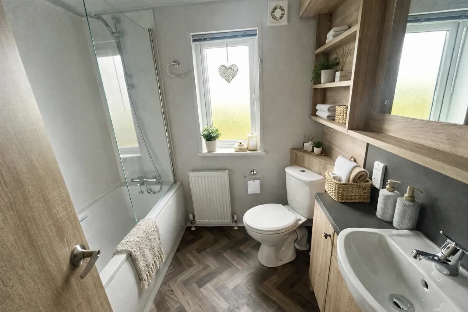 Contemporary family shower room in the 2026 Willerby Pinehurst Lodge