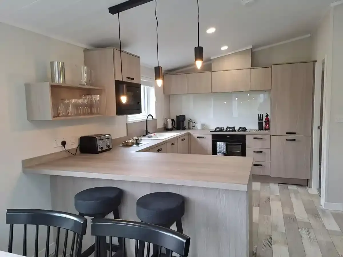 Addlethorpe Golf & Country Club-Muirfield-Faraday-kitchen-open plan-breakfast bar