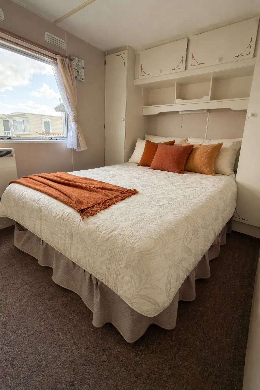 Main bed 