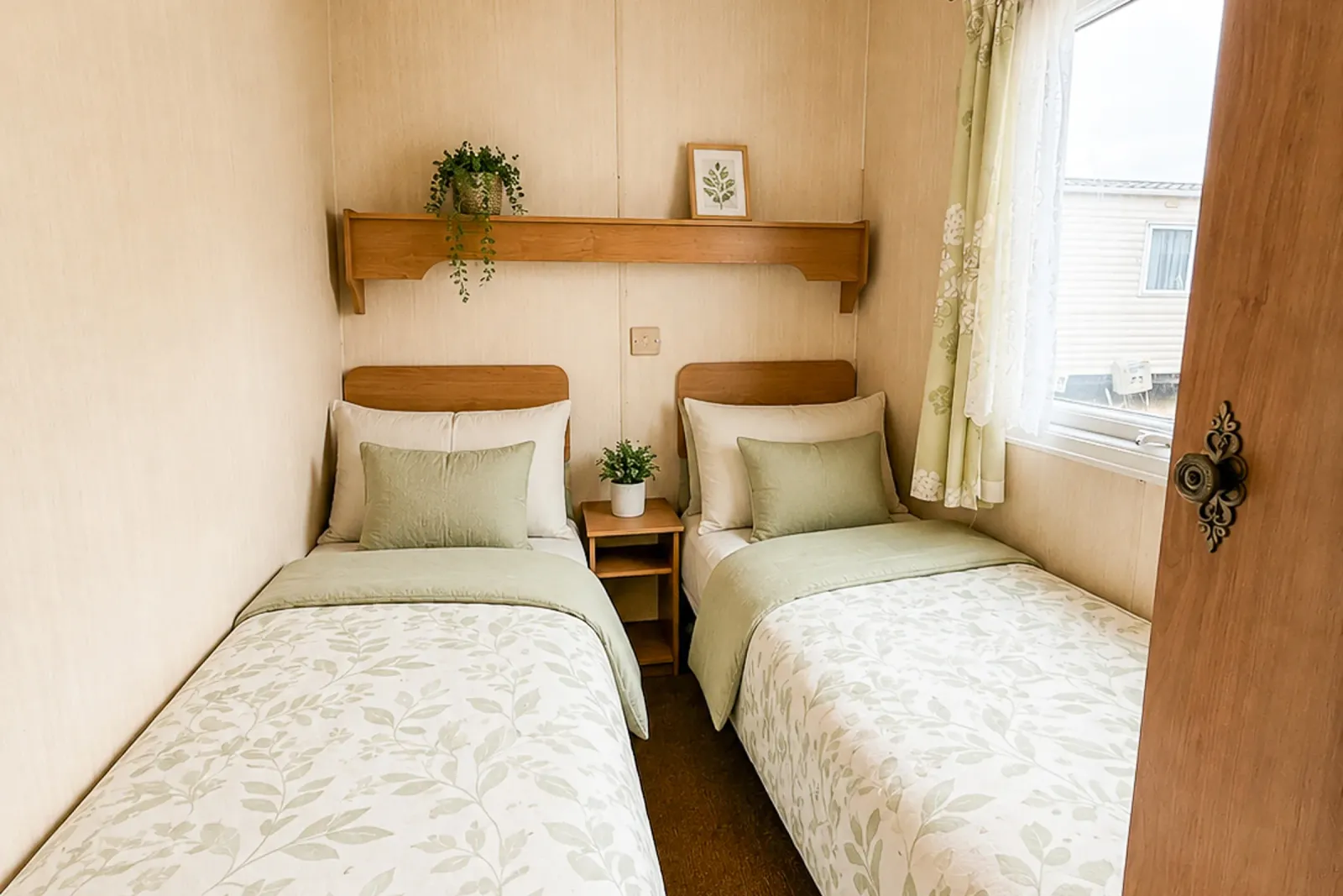 2002 Cosalt Torino Coastfields second twin bedroom