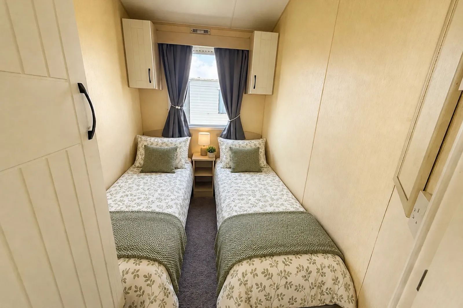 2007 Willerby Herald Coastfields twin bedroom