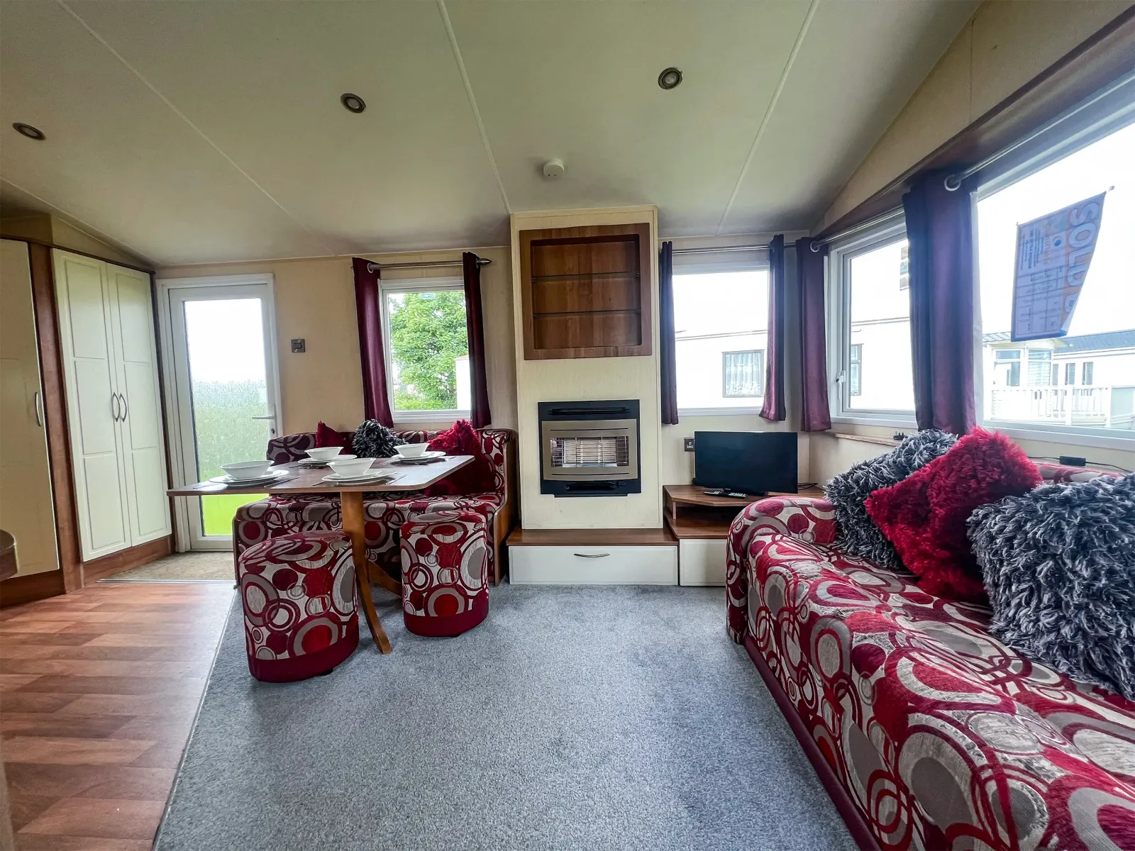 Coastfields 2012 Willerby Rio Gold open-plan living dining area at North Shore